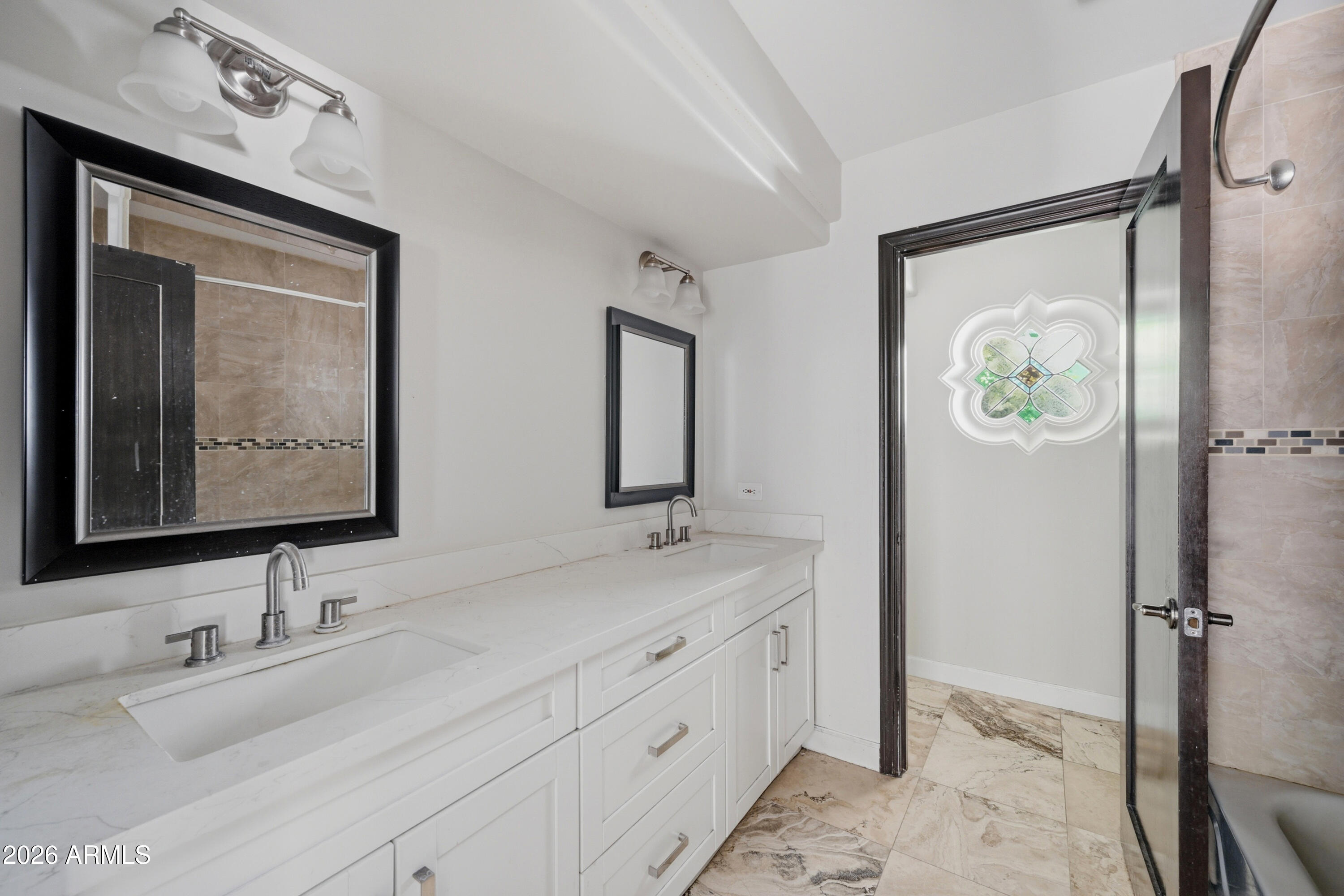 PARADISE FARMS - Residential