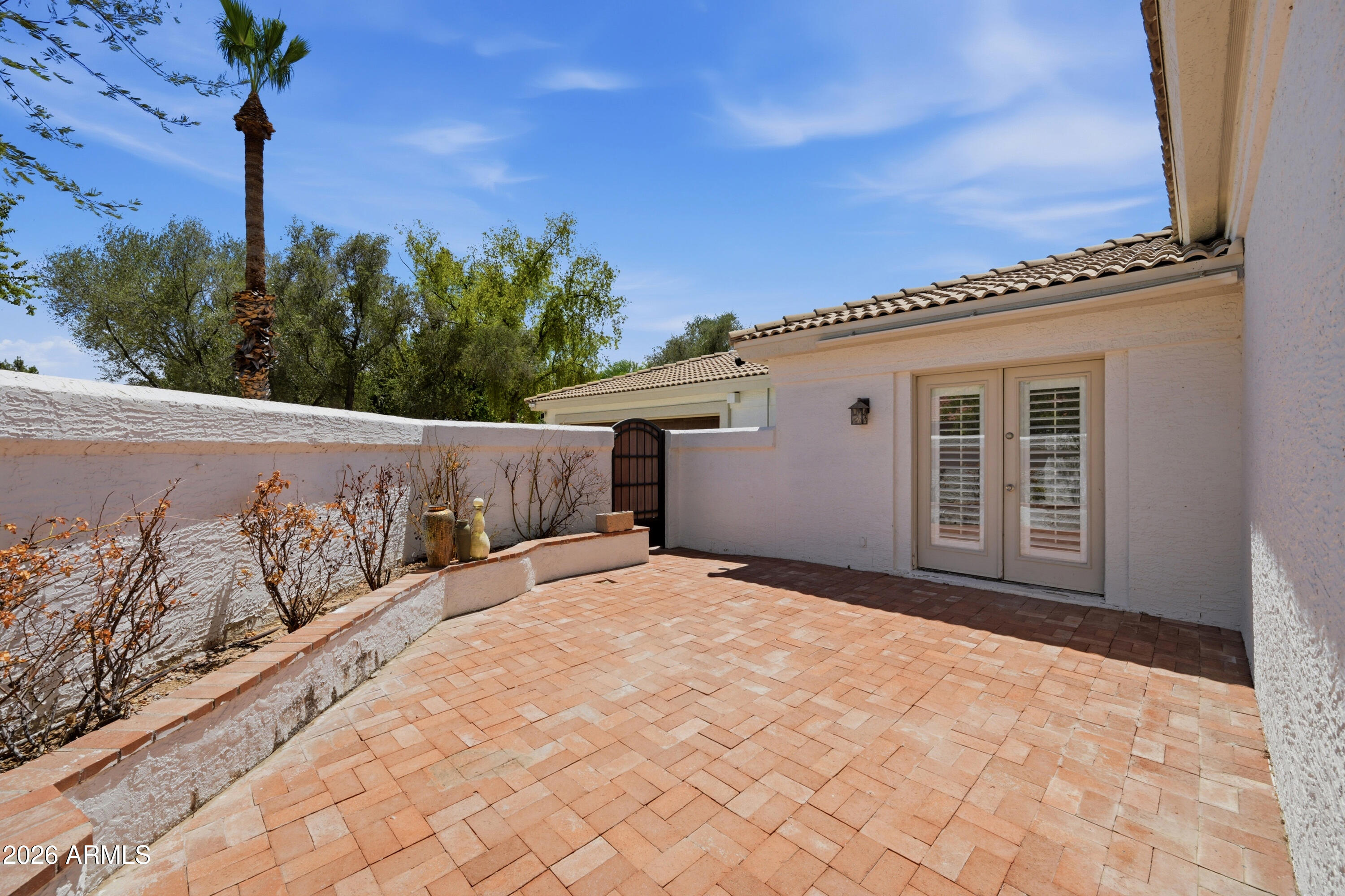 PARADISE FARMS - Residential