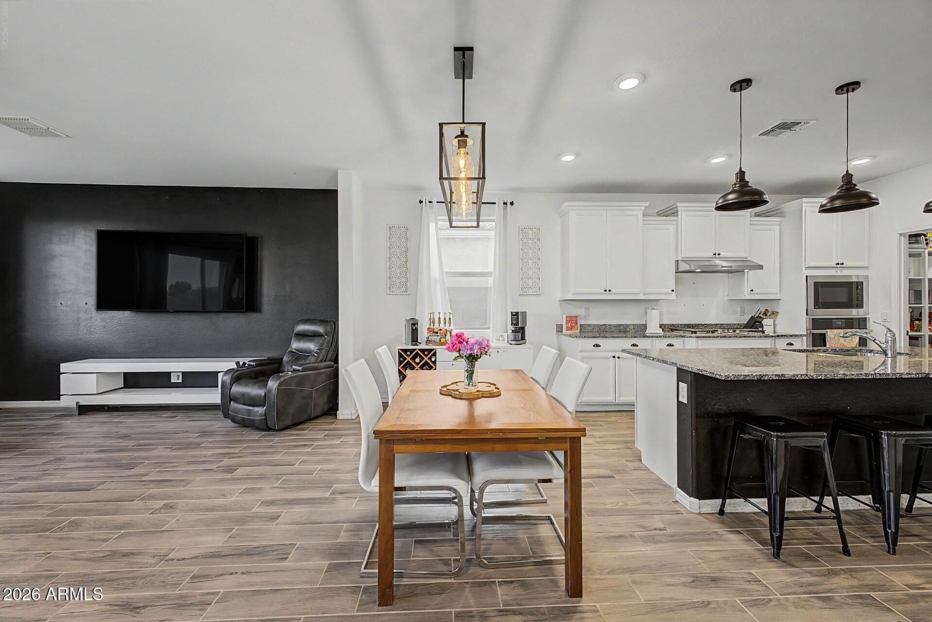 EASTMARK DEVELOPMENT UNIT 6 SOUTH PRCLS 6-10 THRU - Residential