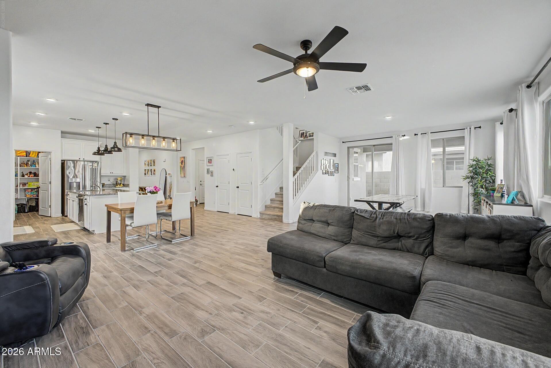 EASTMARK DEVELOPMENT UNIT 6 SOUTH PRCLS 6-10 THRU - Residential