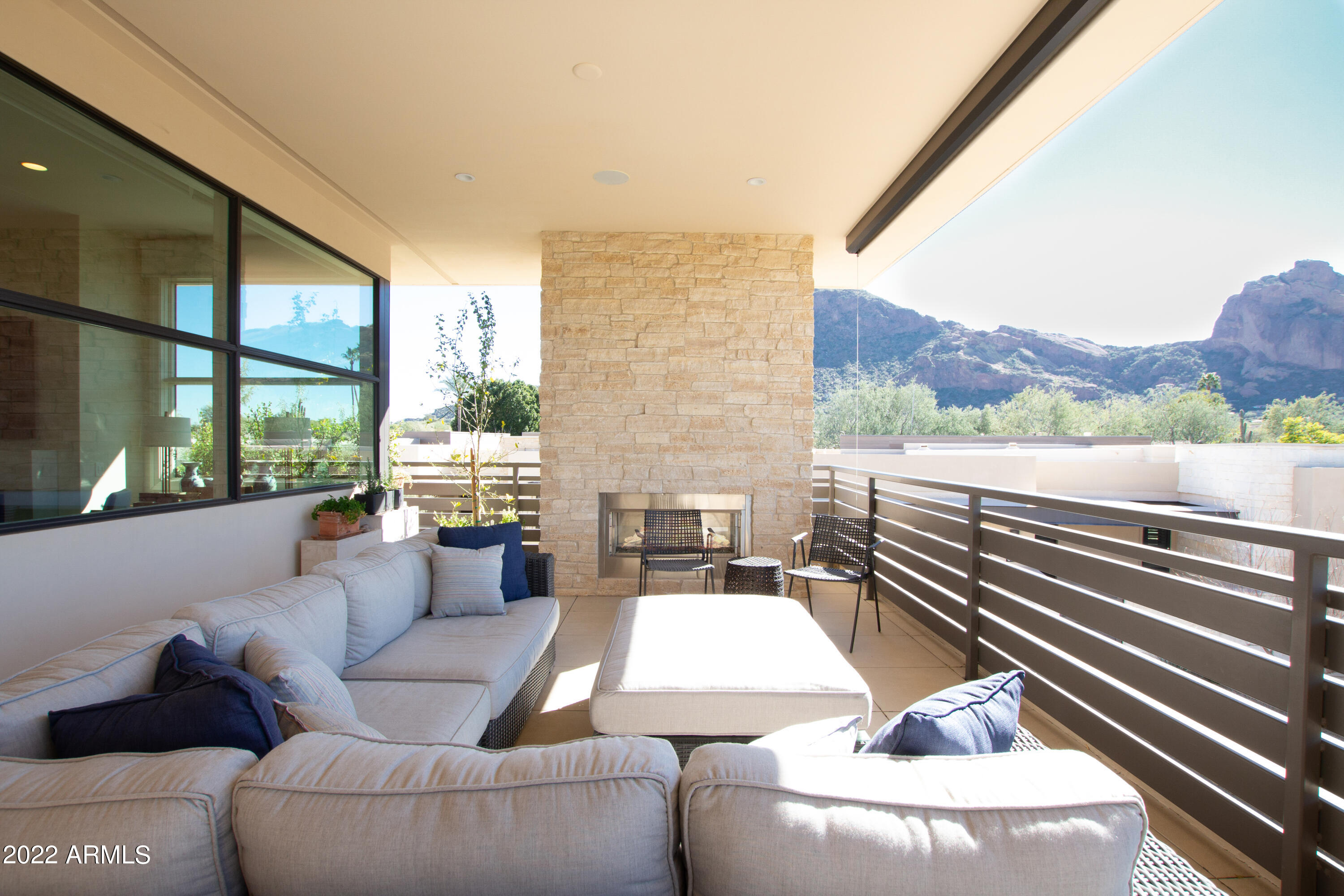 VILLAS AT MOUNTAIN SHADOWS CONDOMINIUMS 2 AMD - Residential