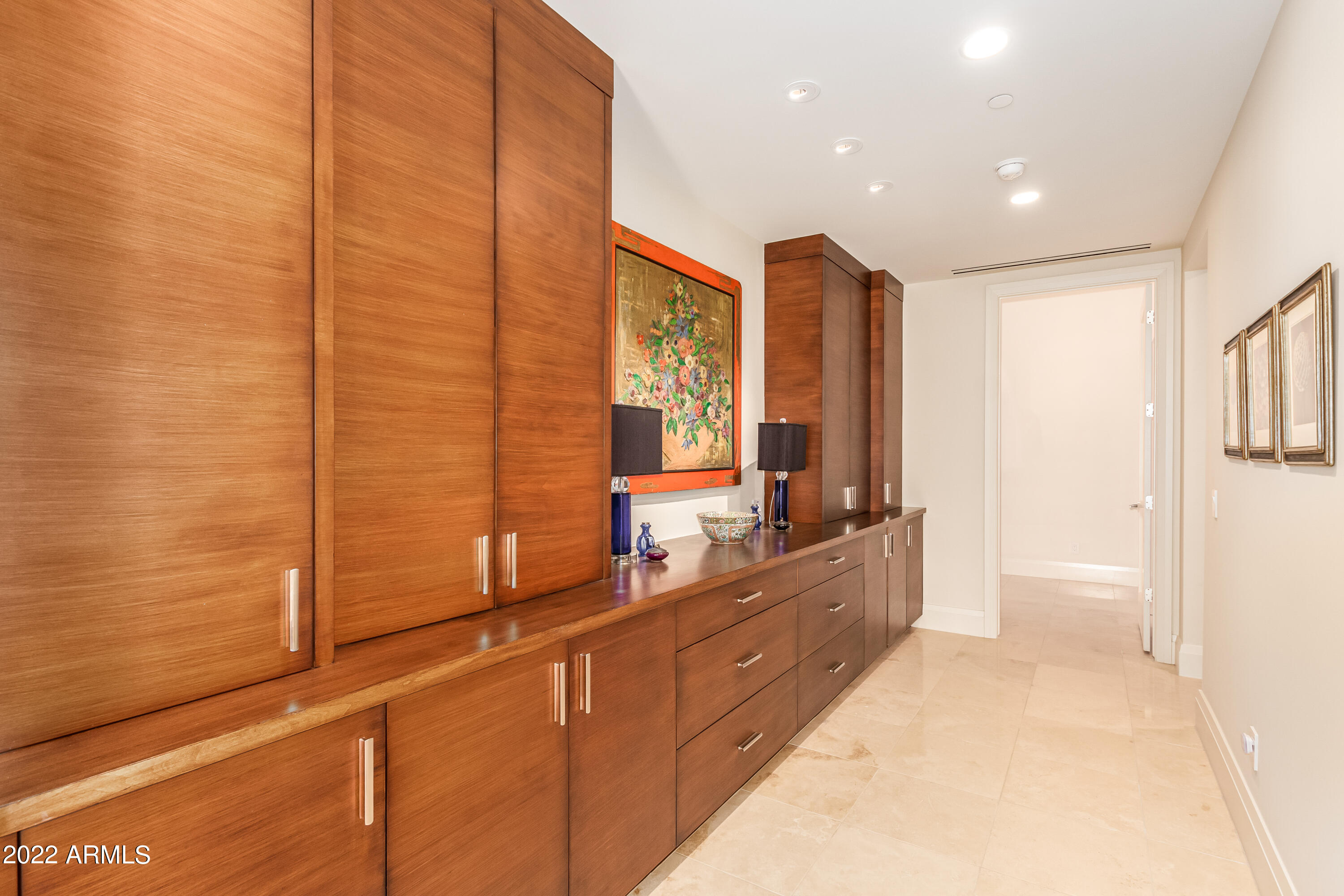 VILLAS AT MOUNTAIN SHADOWS CONDOMINIUMS 2 AMD - Residential