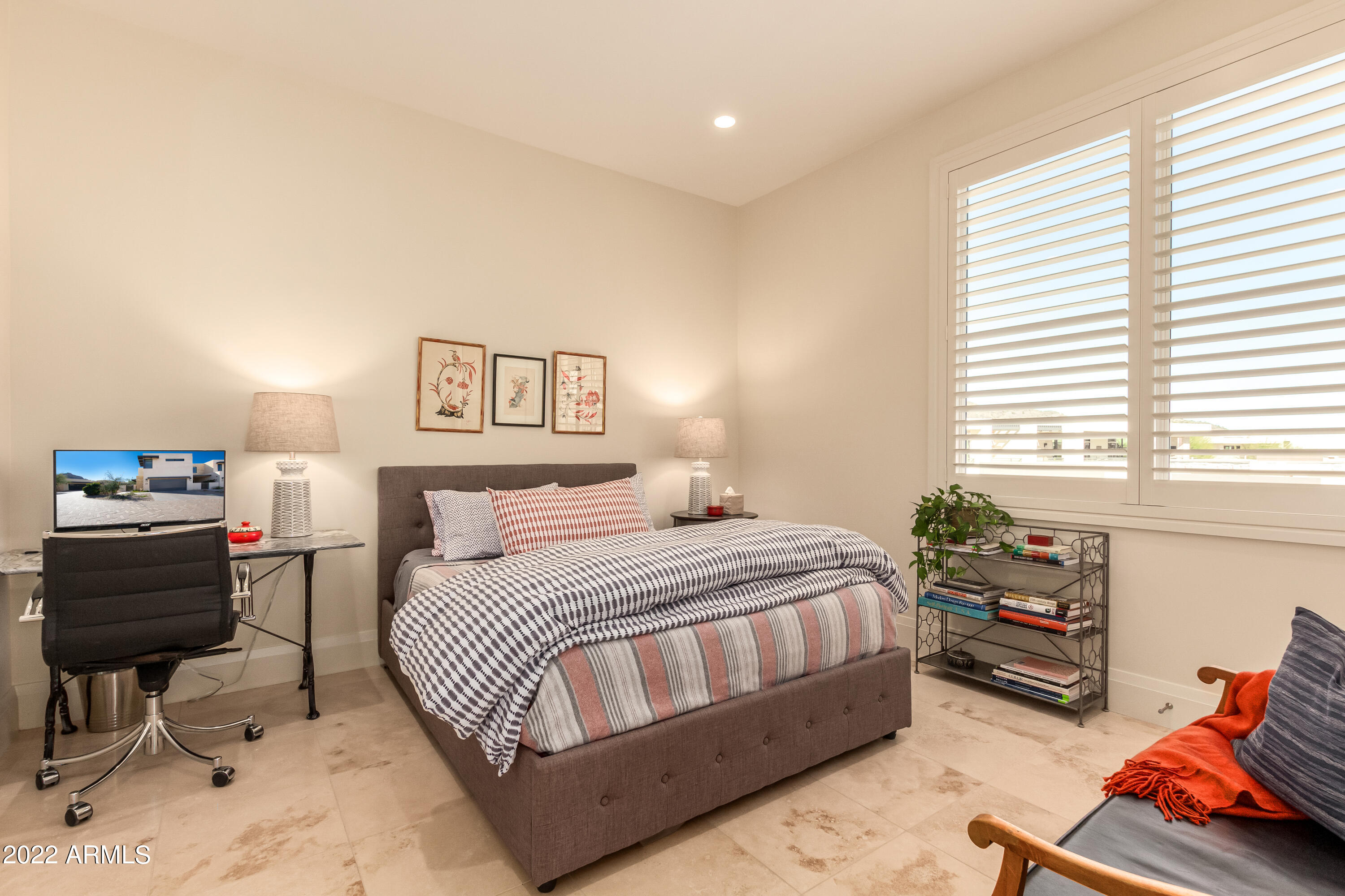 VILLAS AT MOUNTAIN SHADOWS CONDOMINIUMS 2 AMD - Residential