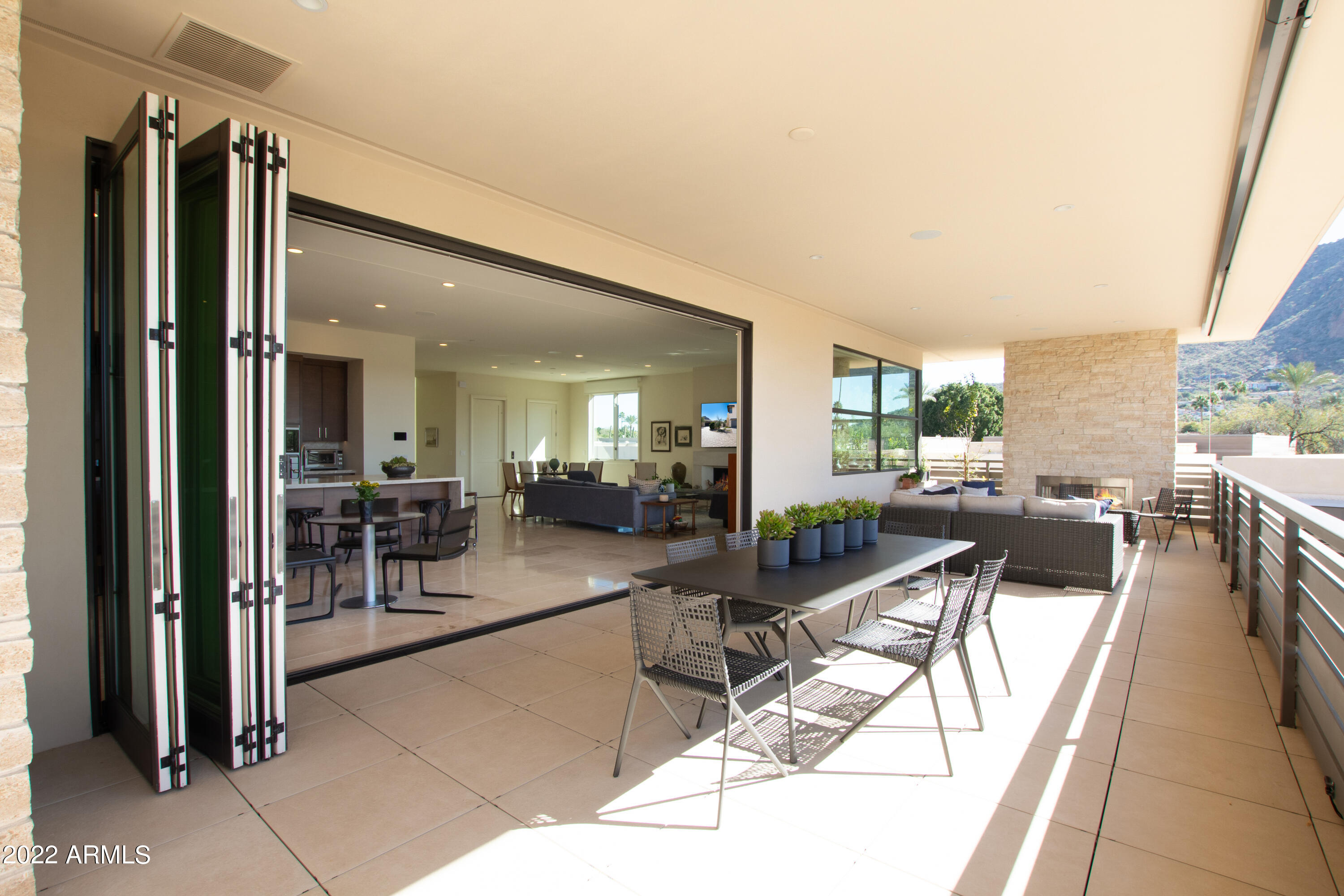 VILLAS AT MOUNTAIN SHADOWS CONDOMINIUMS 2 AMD - Residential