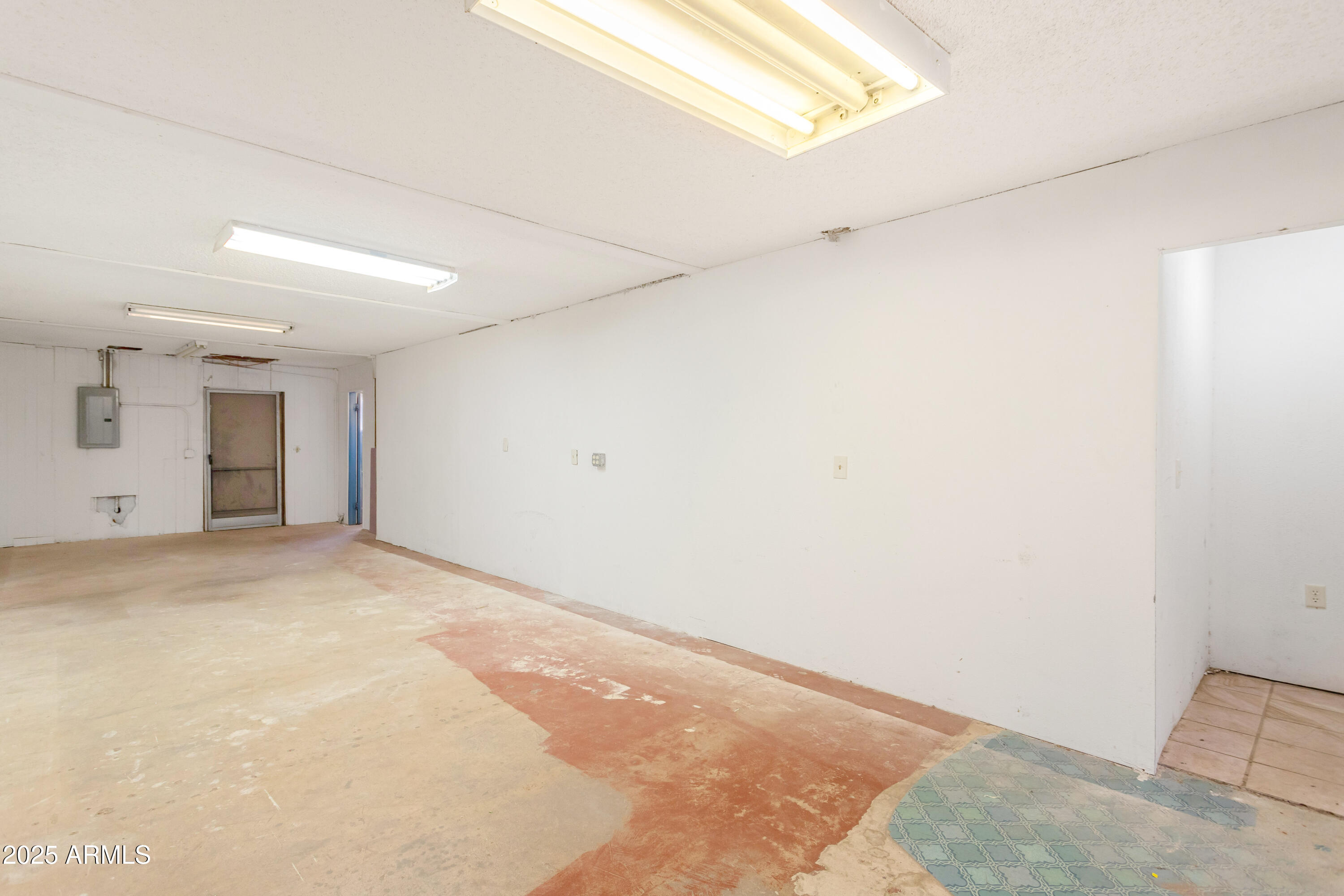 SECOND ADDITION TO FRY - Commercial Sale