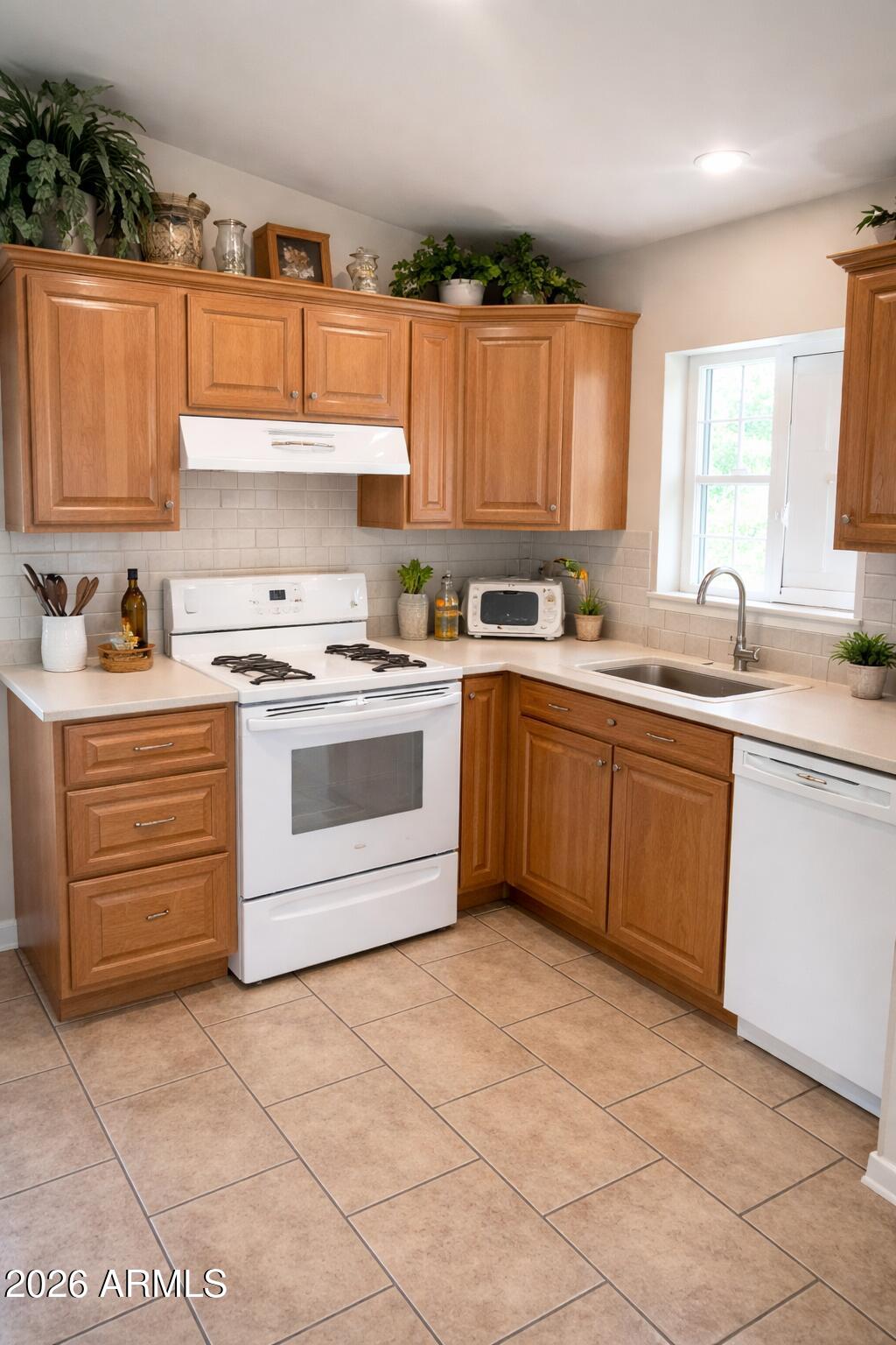 WHITE MOUNTAIN VACATION VILLAGE UNIT 4 - Residential
