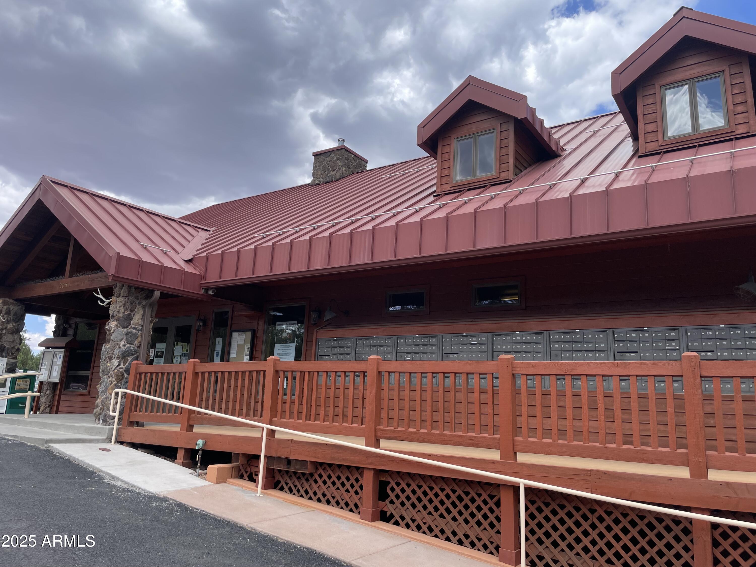 WHITE MOUNTAIN VACATION VILLAGE UNIT 4 - Residential