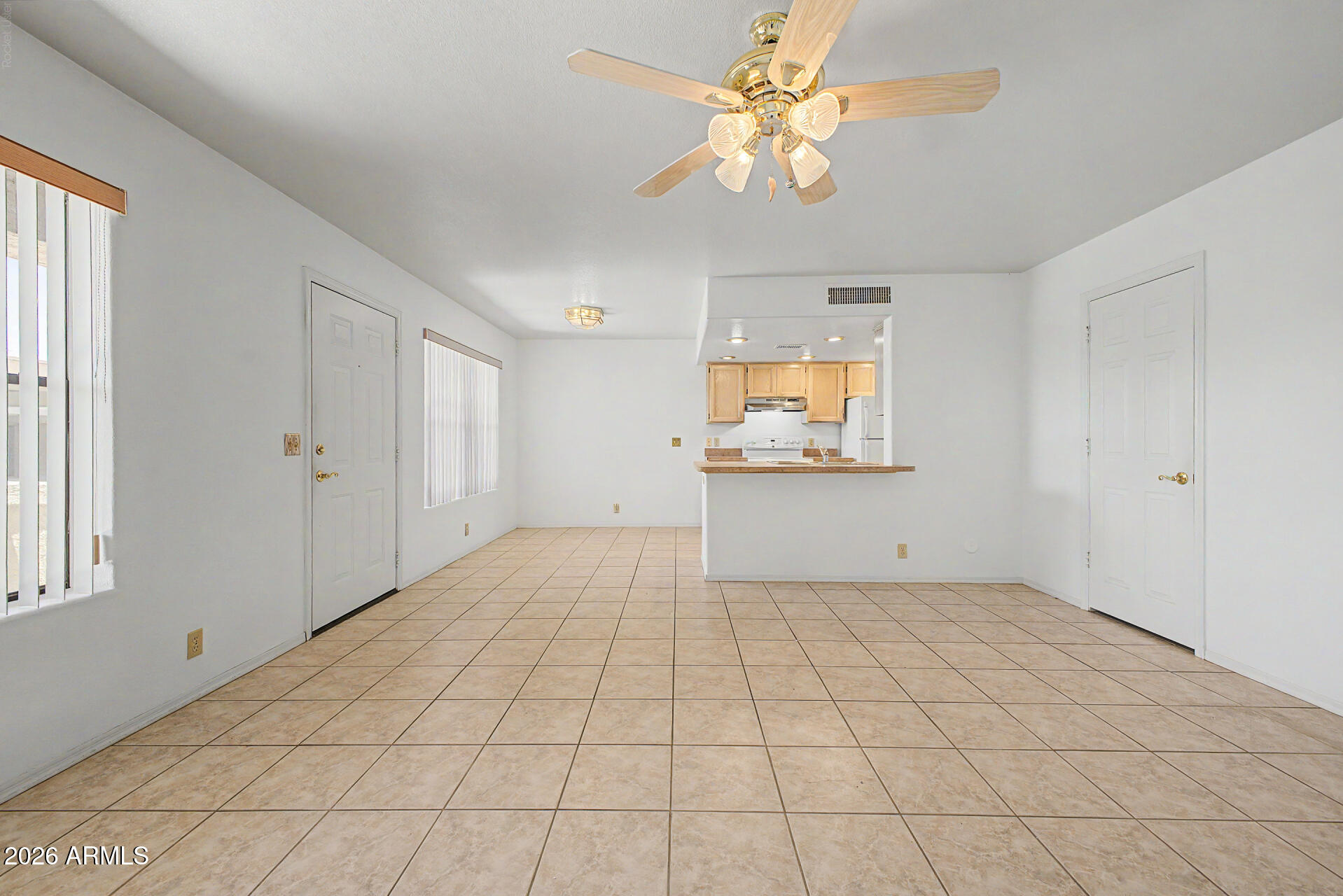 CENTER COURT VILLAS - Residential