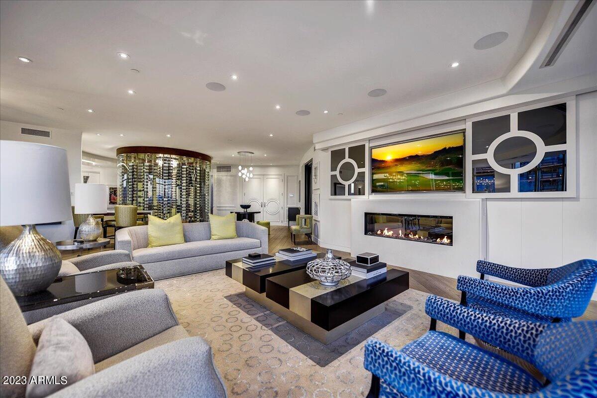 ESPLANADE PLACE CONDOMINIUM AMD - Residential