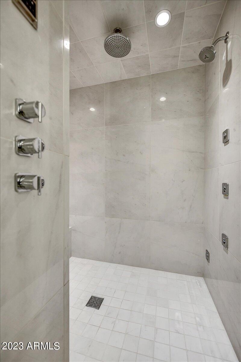 ESPLANADE PLACE CONDOMINIUM AMD - Residential