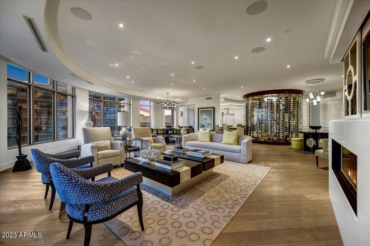 ESPLANADE PLACE CONDOMINIUM AMD - Residential