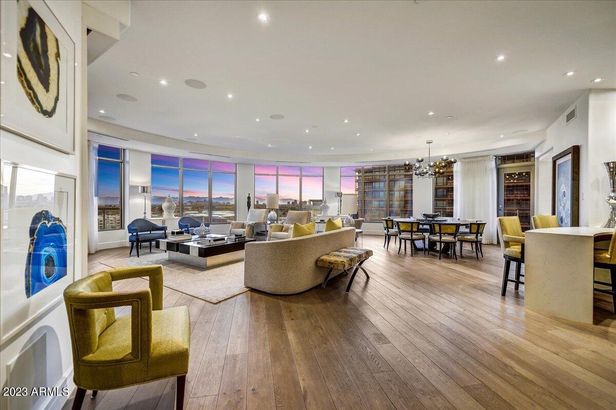 ESPLANADE PLACE CONDOMINIUM AMD - Residential