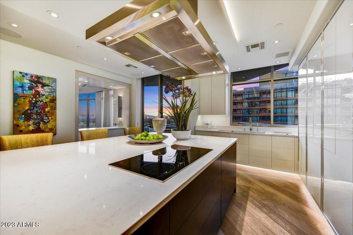 ESPLANADE PLACE CONDOMINIUM AMD - Residential
