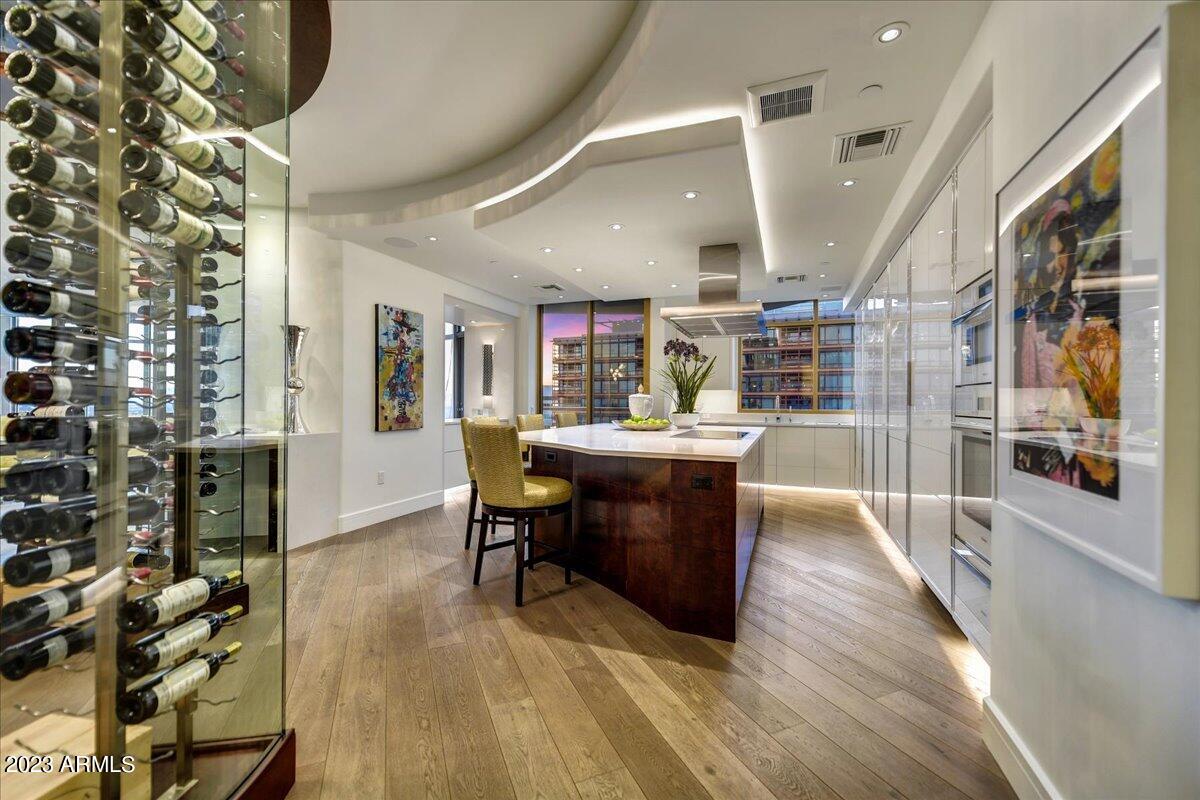 ESPLANADE PLACE CONDOMINIUM AMD - Residential