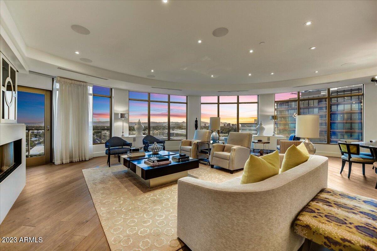 ESPLANADE PLACE CONDOMINIUM AMD - Residential