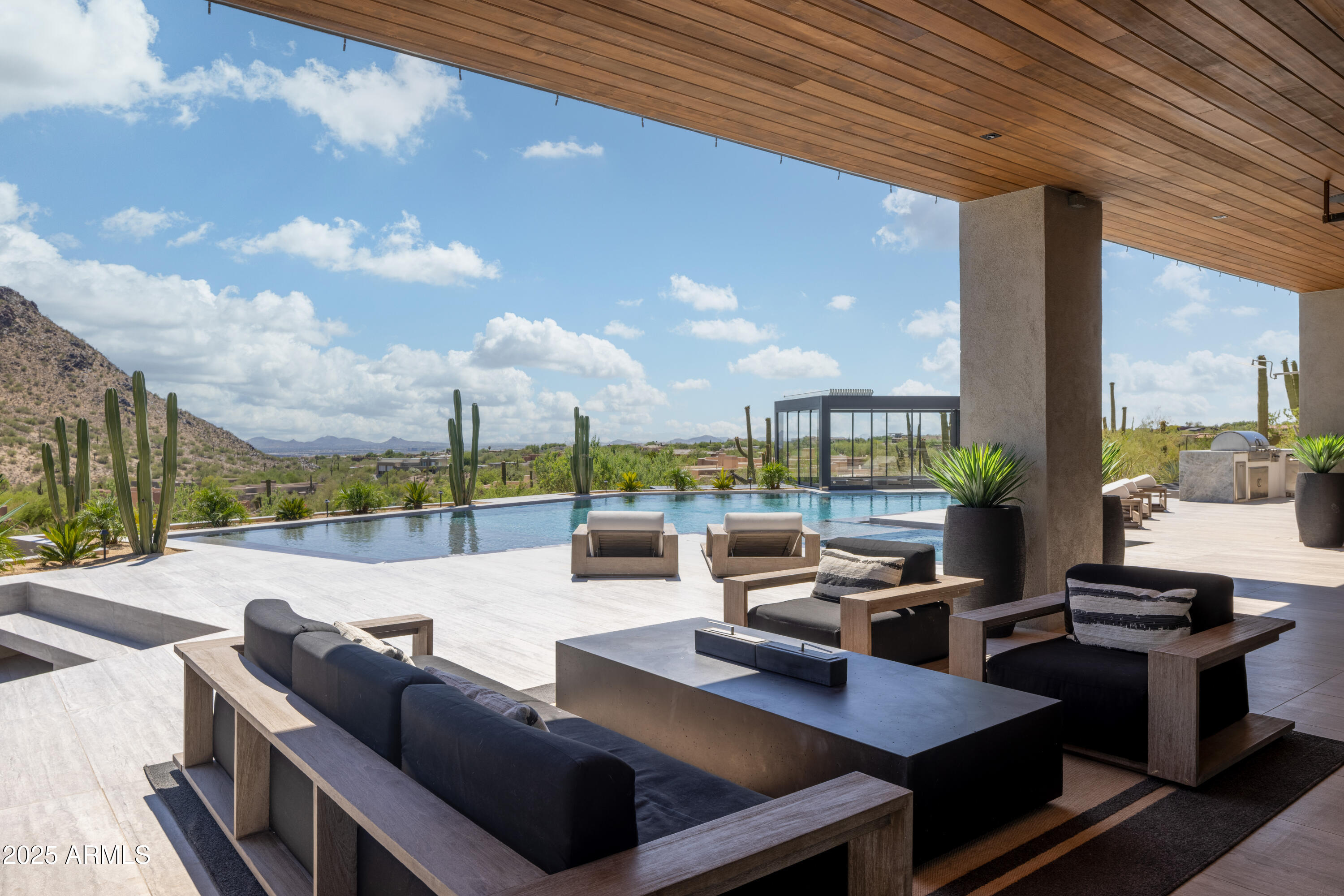 CANYON HEIGHTS - Residential