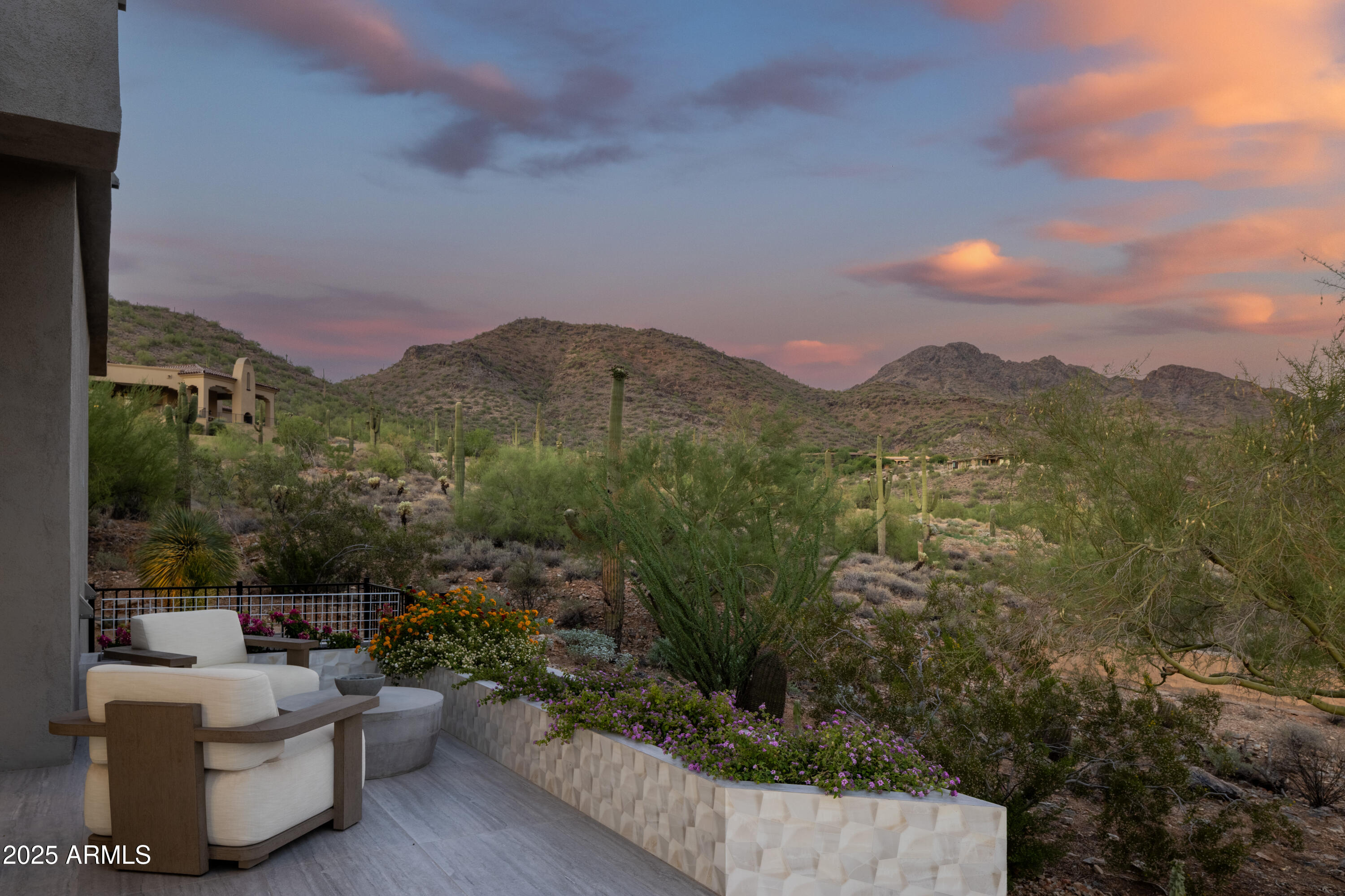 CANYON HEIGHTS - Residential