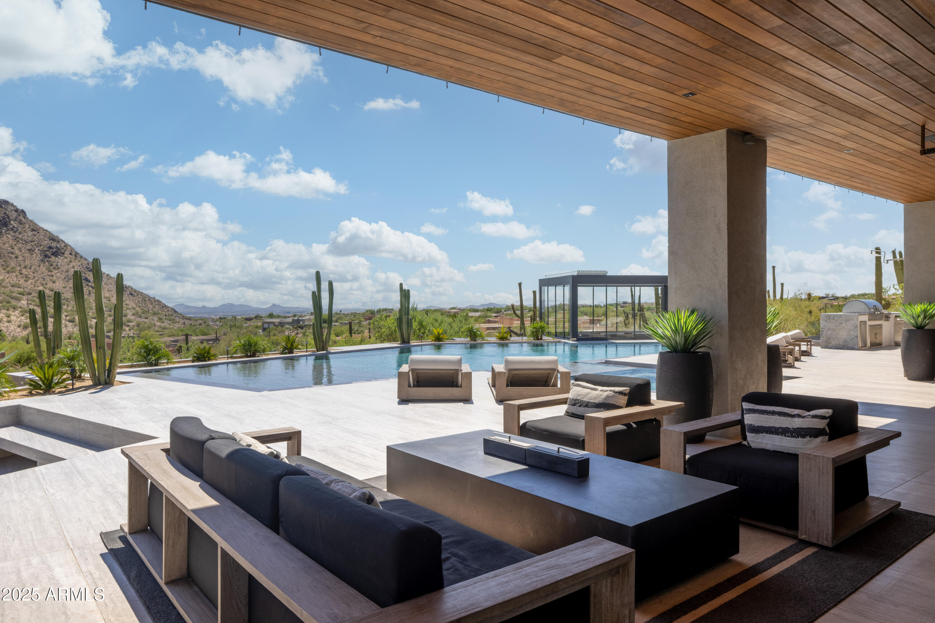 CANYON HEIGHTS - Residential