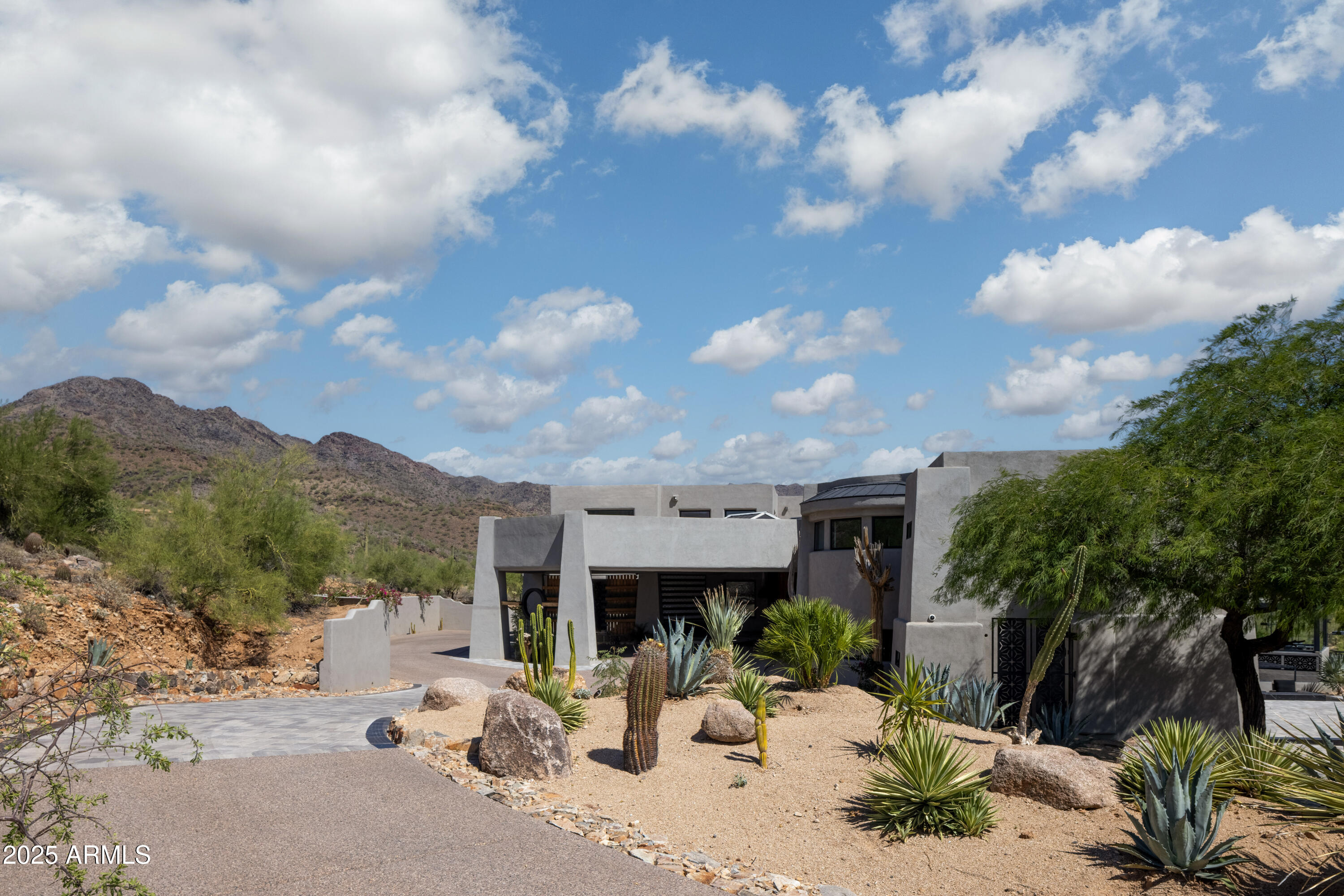 CANYON HEIGHTS - Residential