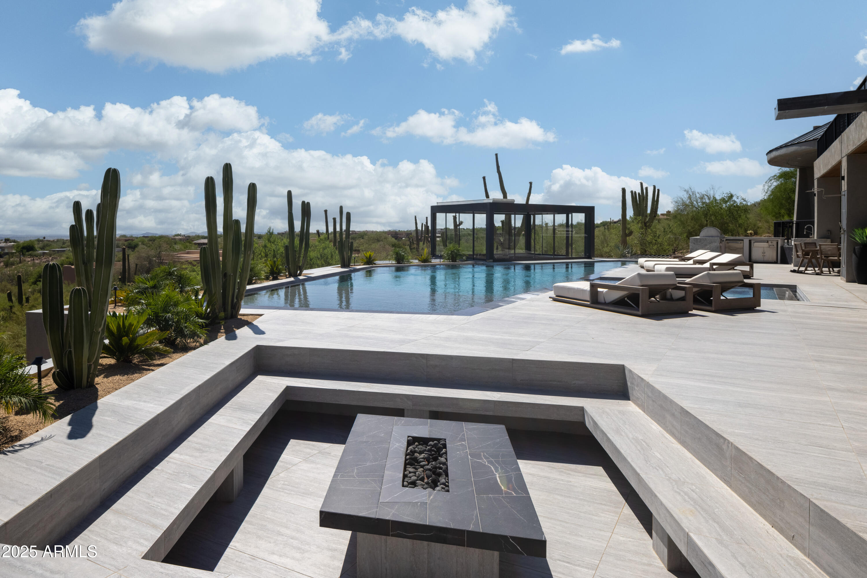 CANYON HEIGHTS - Residential