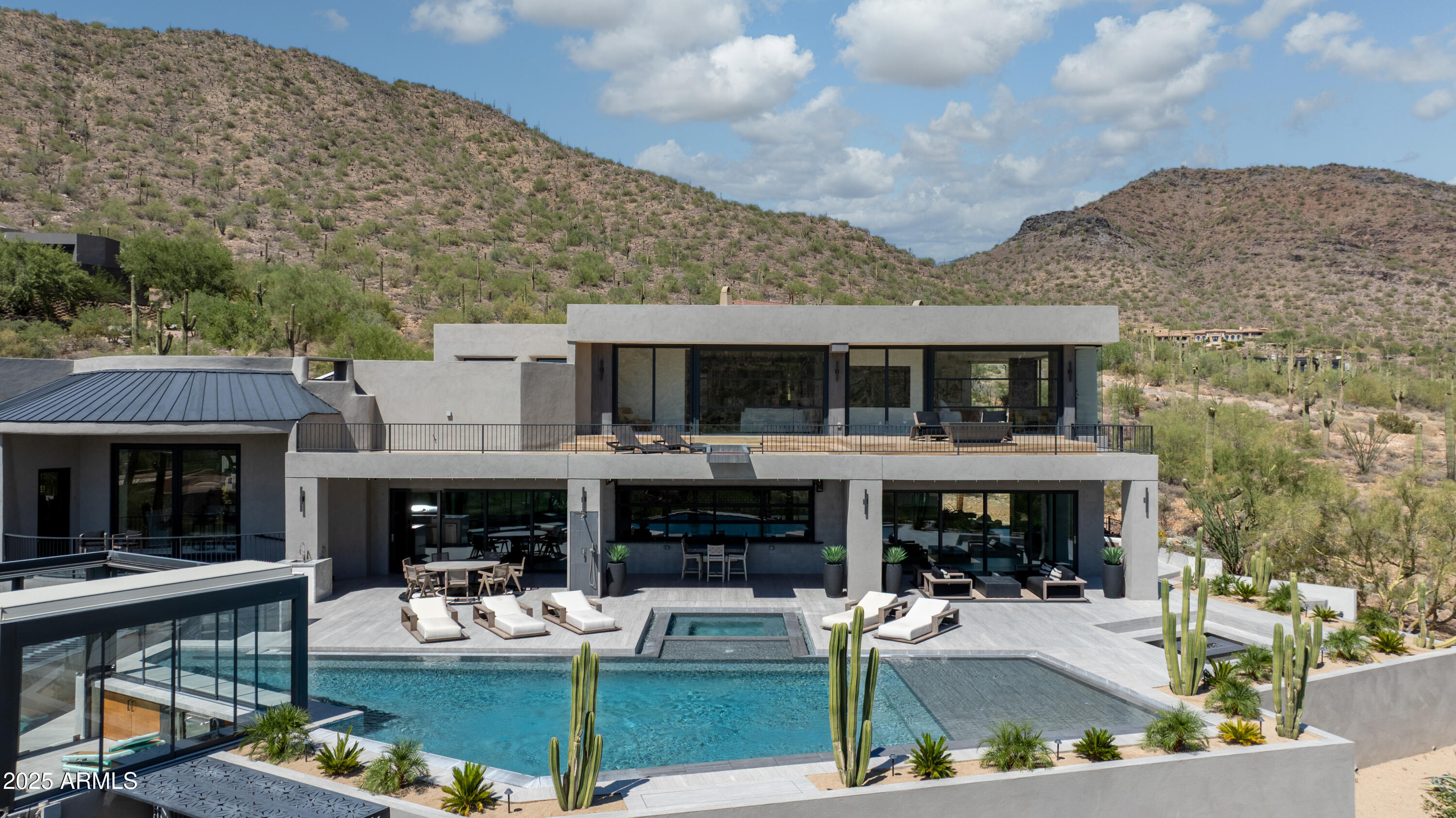 CANYON HEIGHTS - Residential