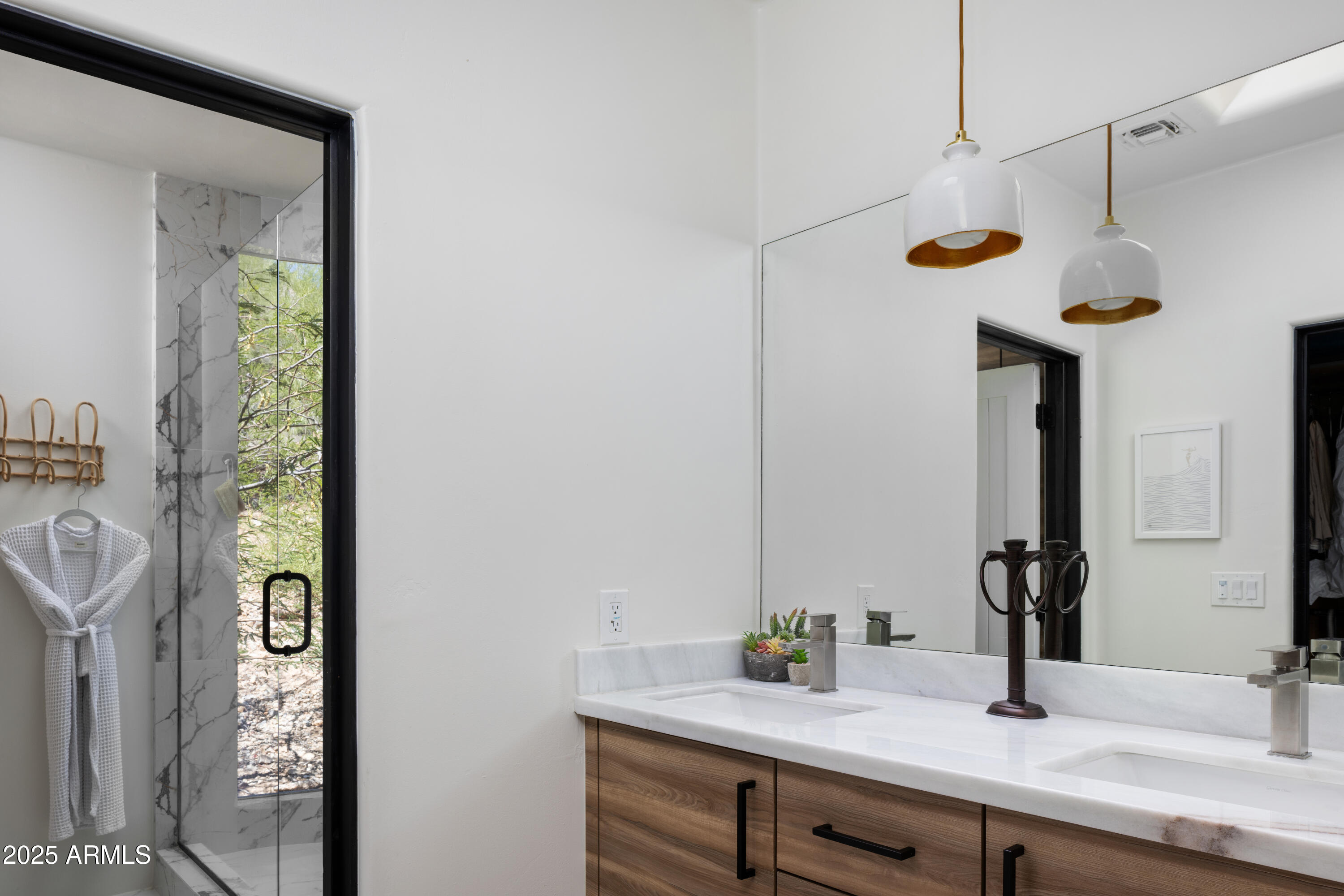 CANYON HEIGHTS - Residential