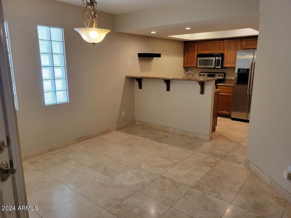 CAMELBACK FOUNTAINS CONDOMINIUMS - Residential Lease