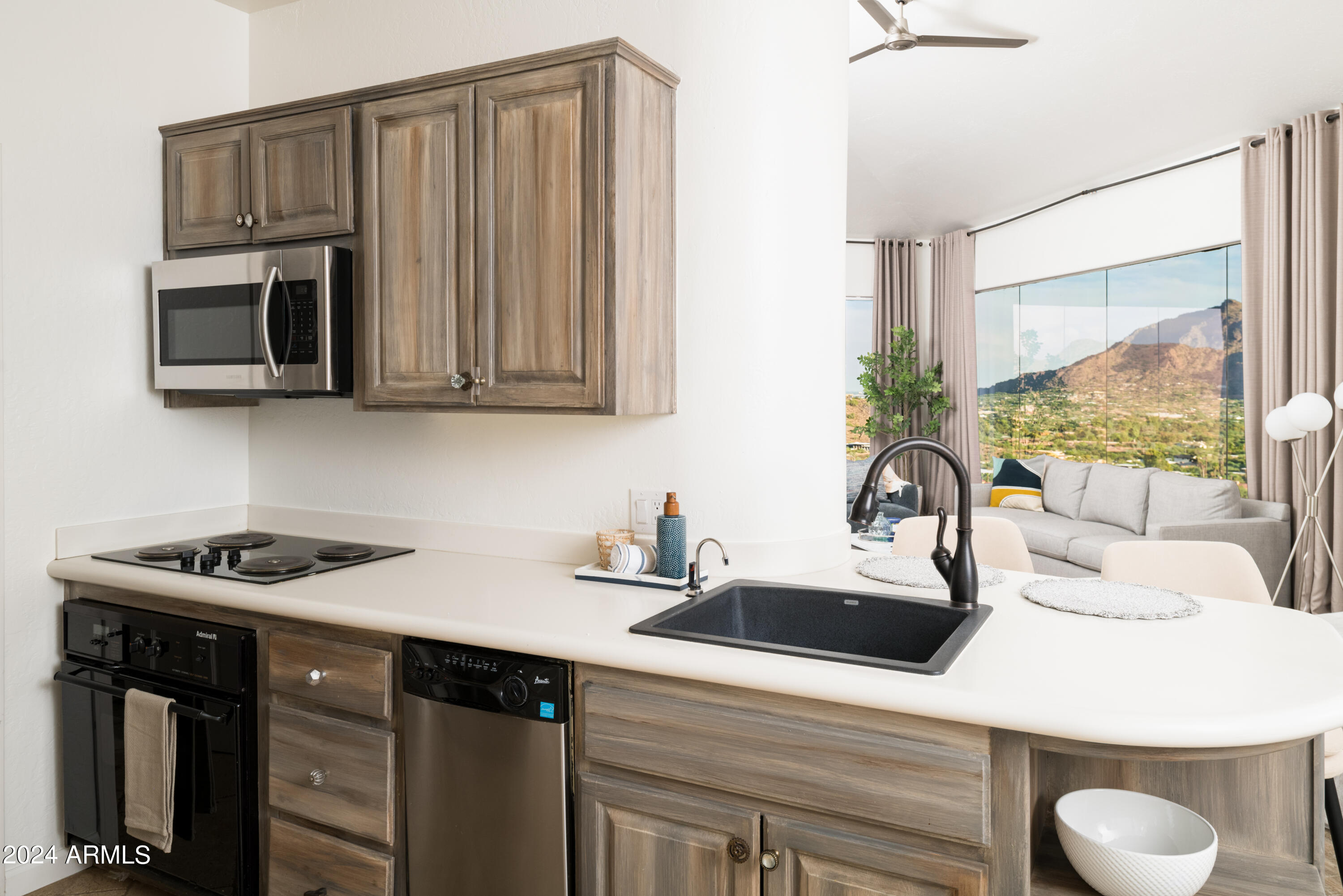 Paradise Valley Country Estates - Residential