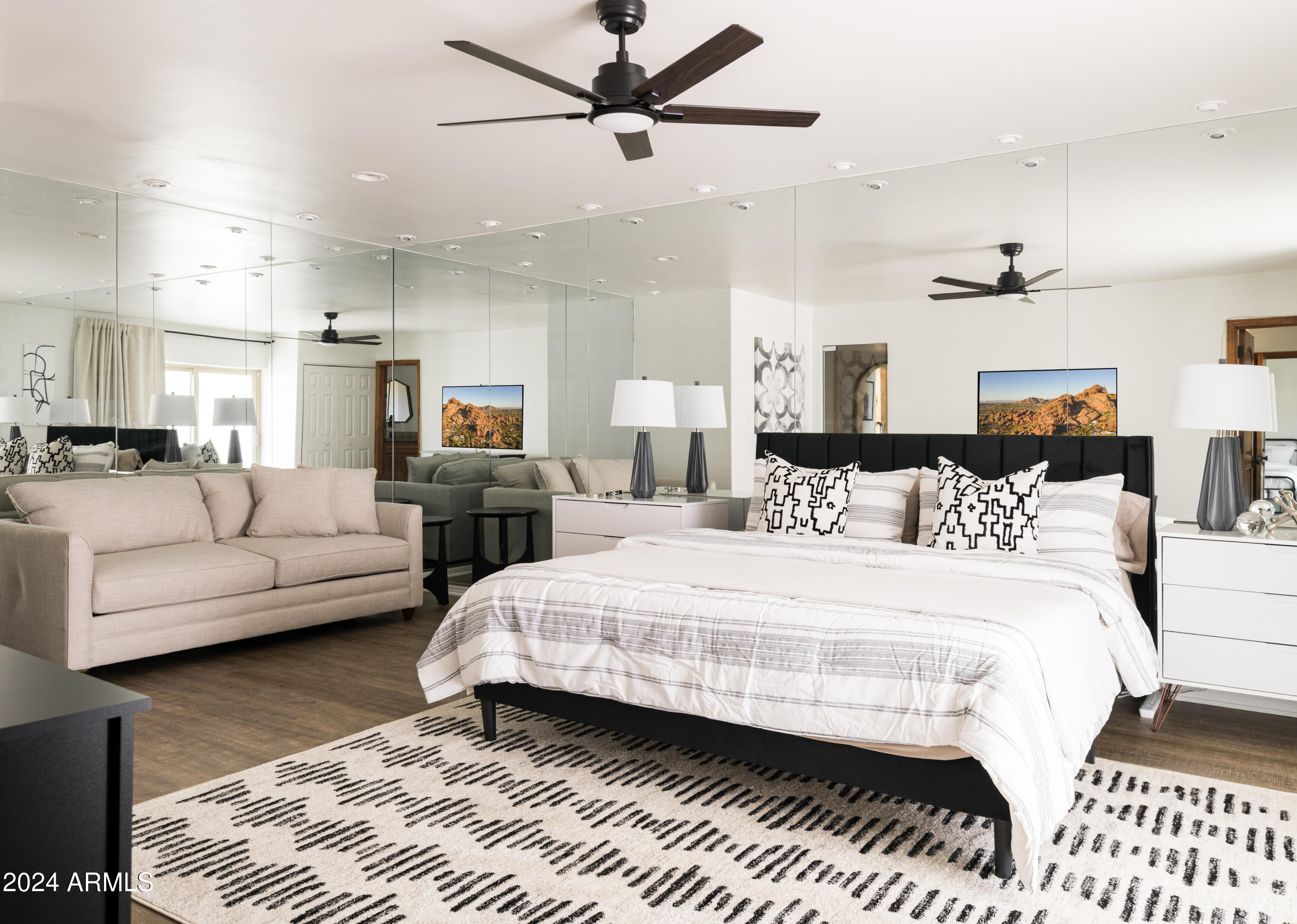 Paradise Valley Country Estates - Residential