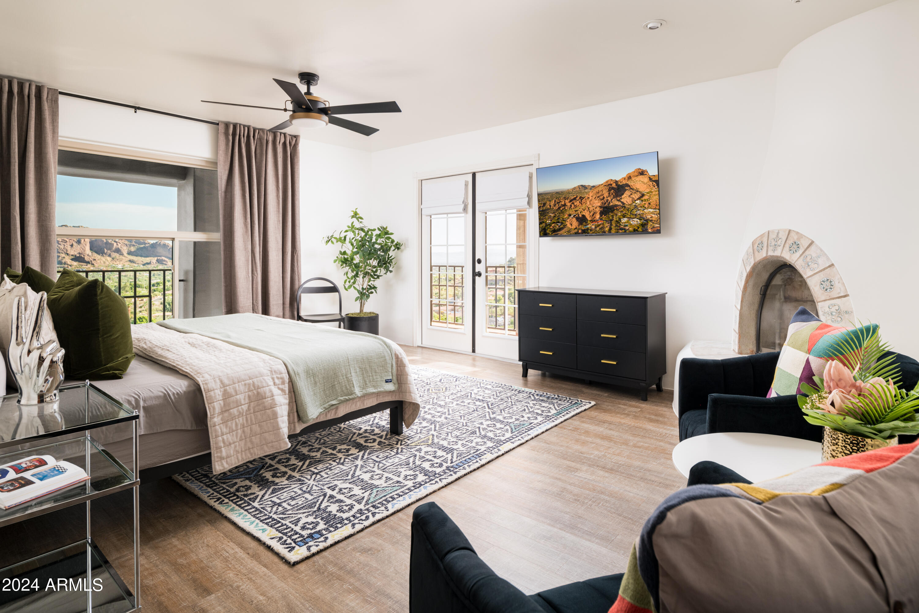 Paradise Valley Country Estates - Residential