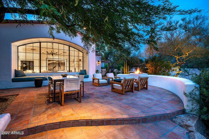 PARADISE VALLEY ESTATES - Residential