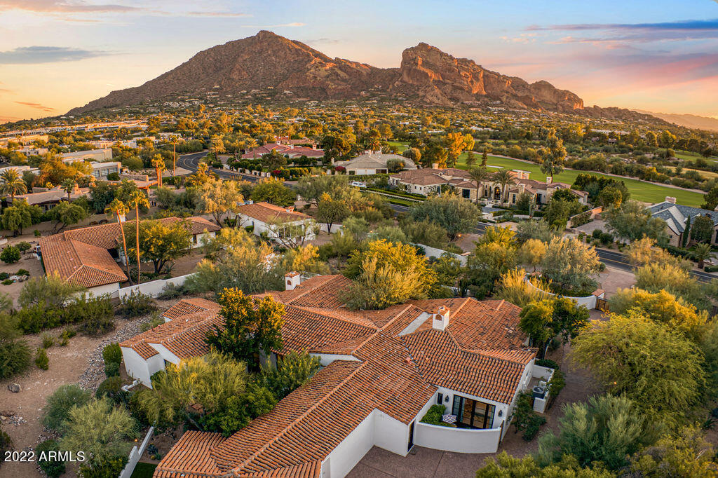PARADISE VALLEY ESTATES - Residential