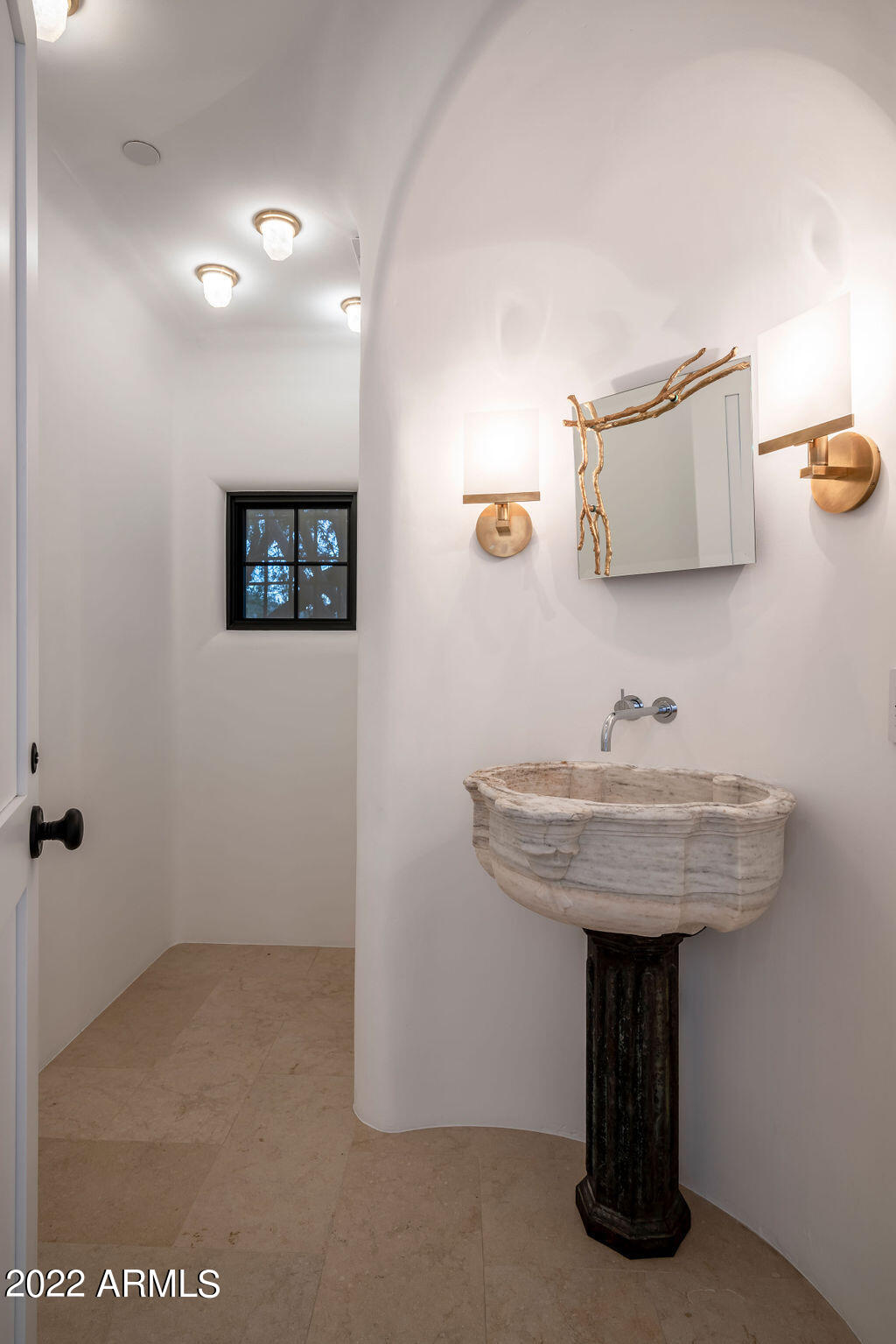 PARADISE VALLEY ESTATES - Residential