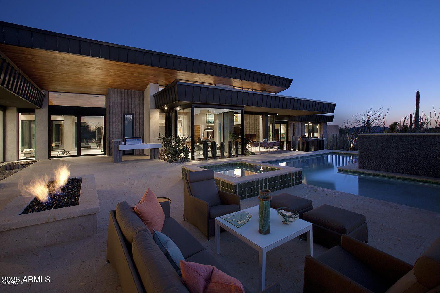 ESTANCIA - Residential