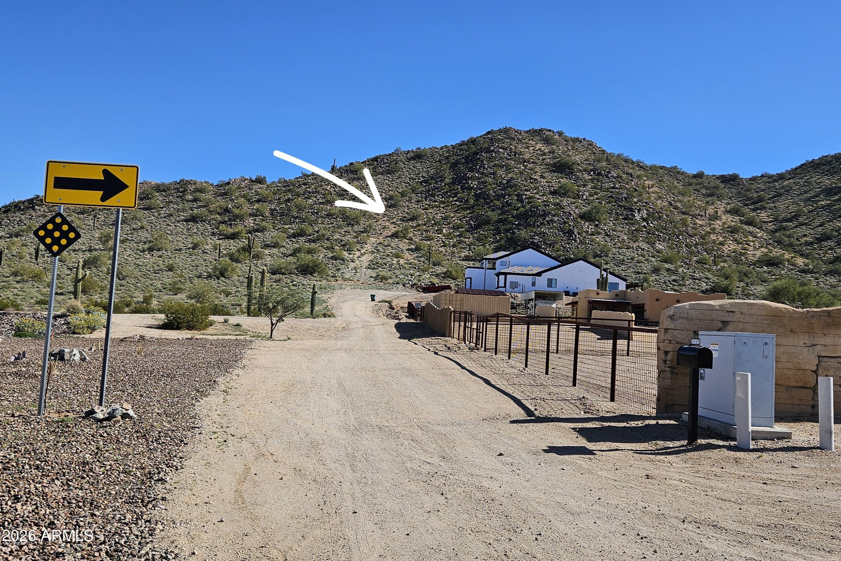 CHANDLER HEIGHTS RANCHES UNIT III - 1.25 ACRE VIEW LOT NO HOA - Land