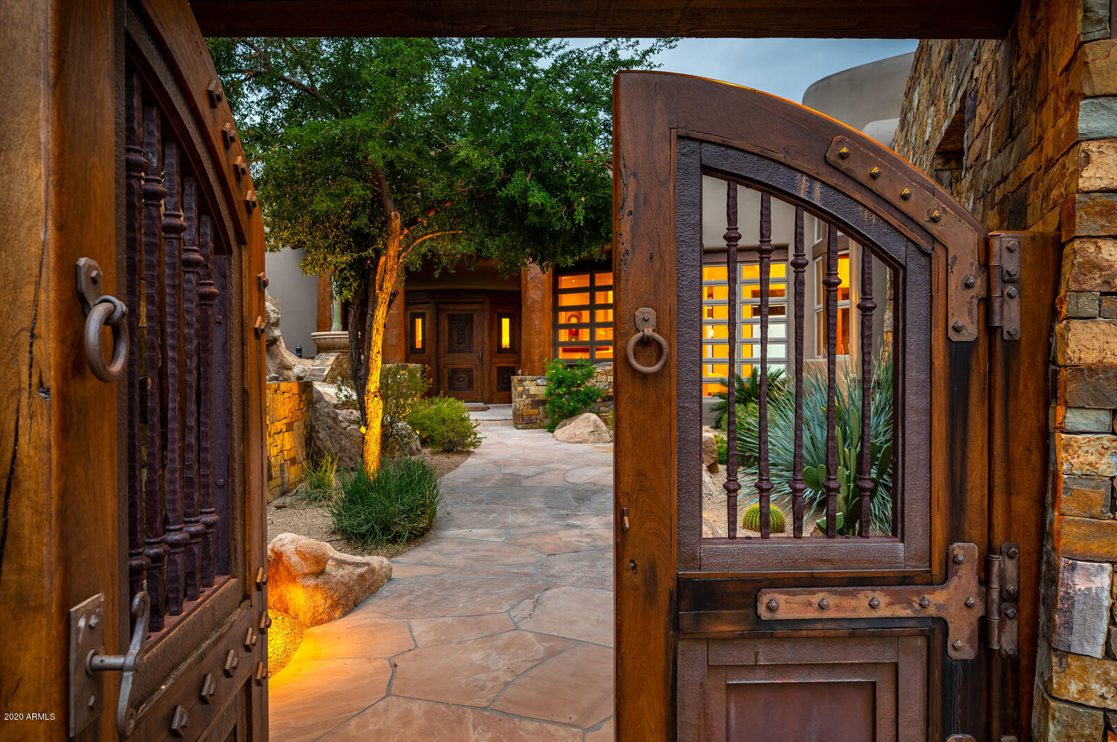 DESERT MOUNTAIN - Residential