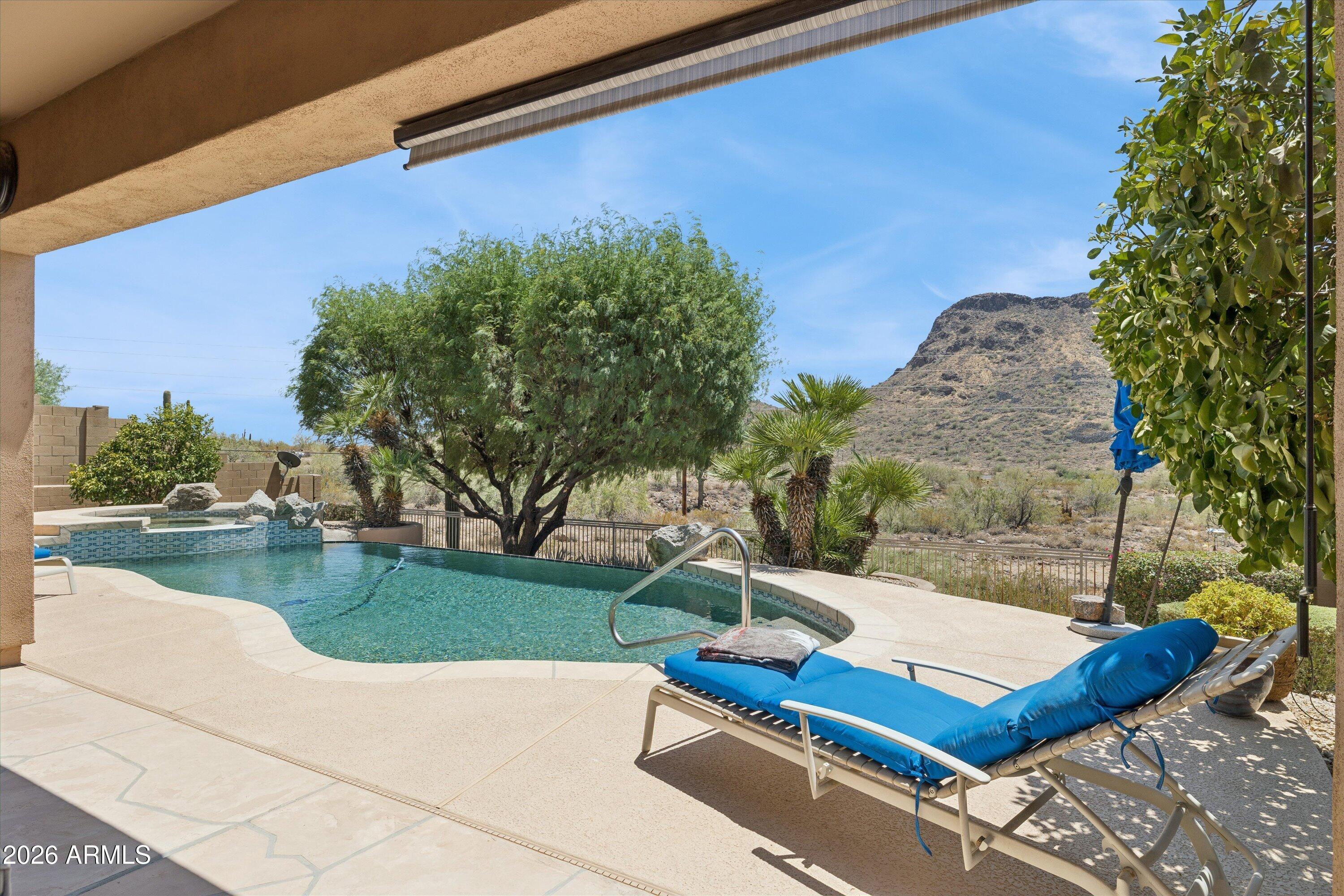 PALOMA PASEO - Residential