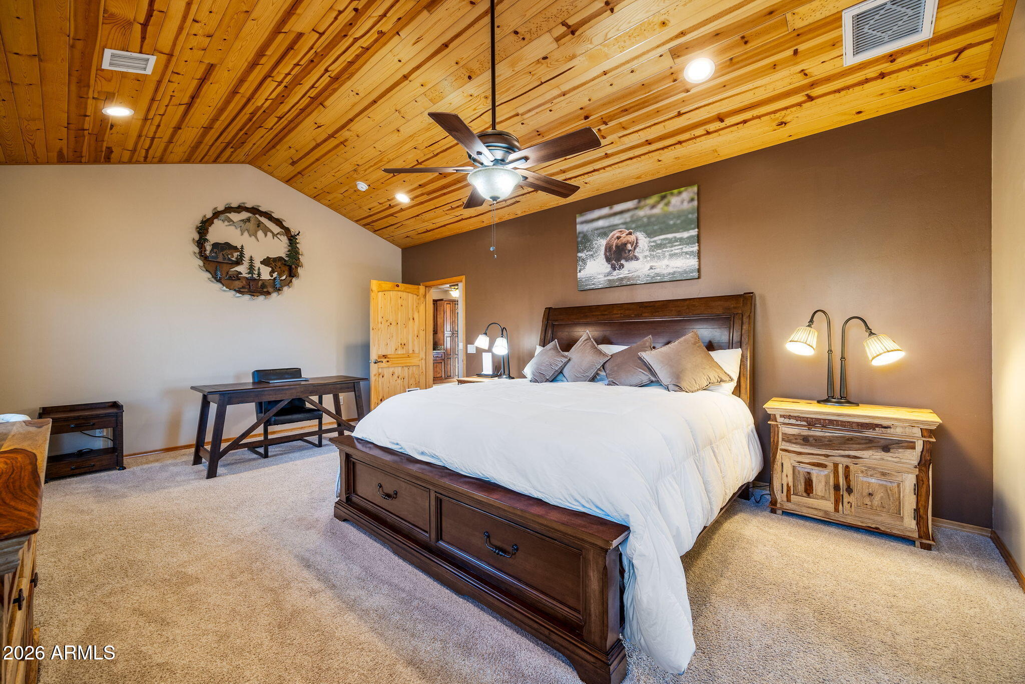 BUCKSKIN ARTISTS COMMUNITY - Residential