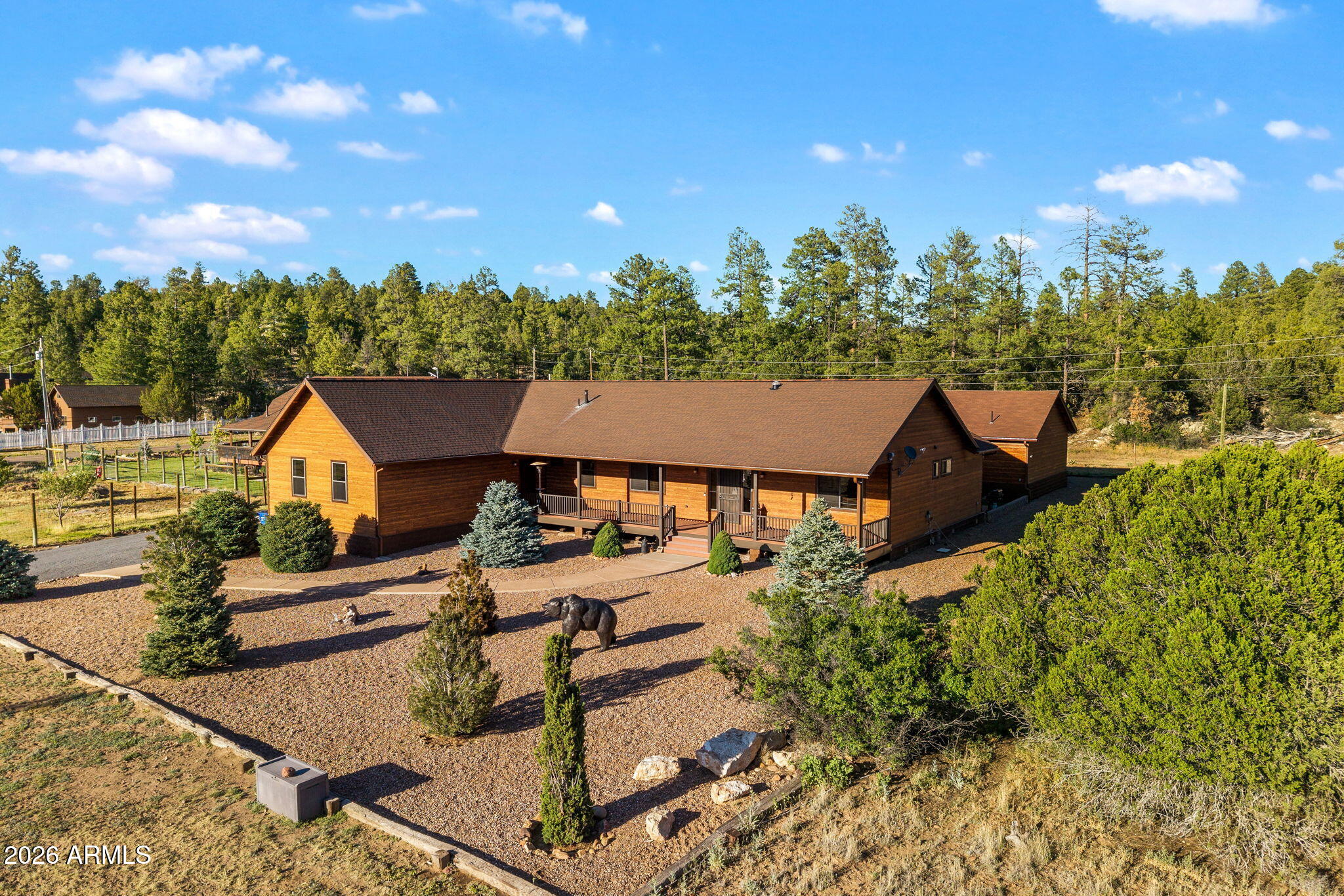 BUCKSKIN ARTISTS COMMUNITY - Residential