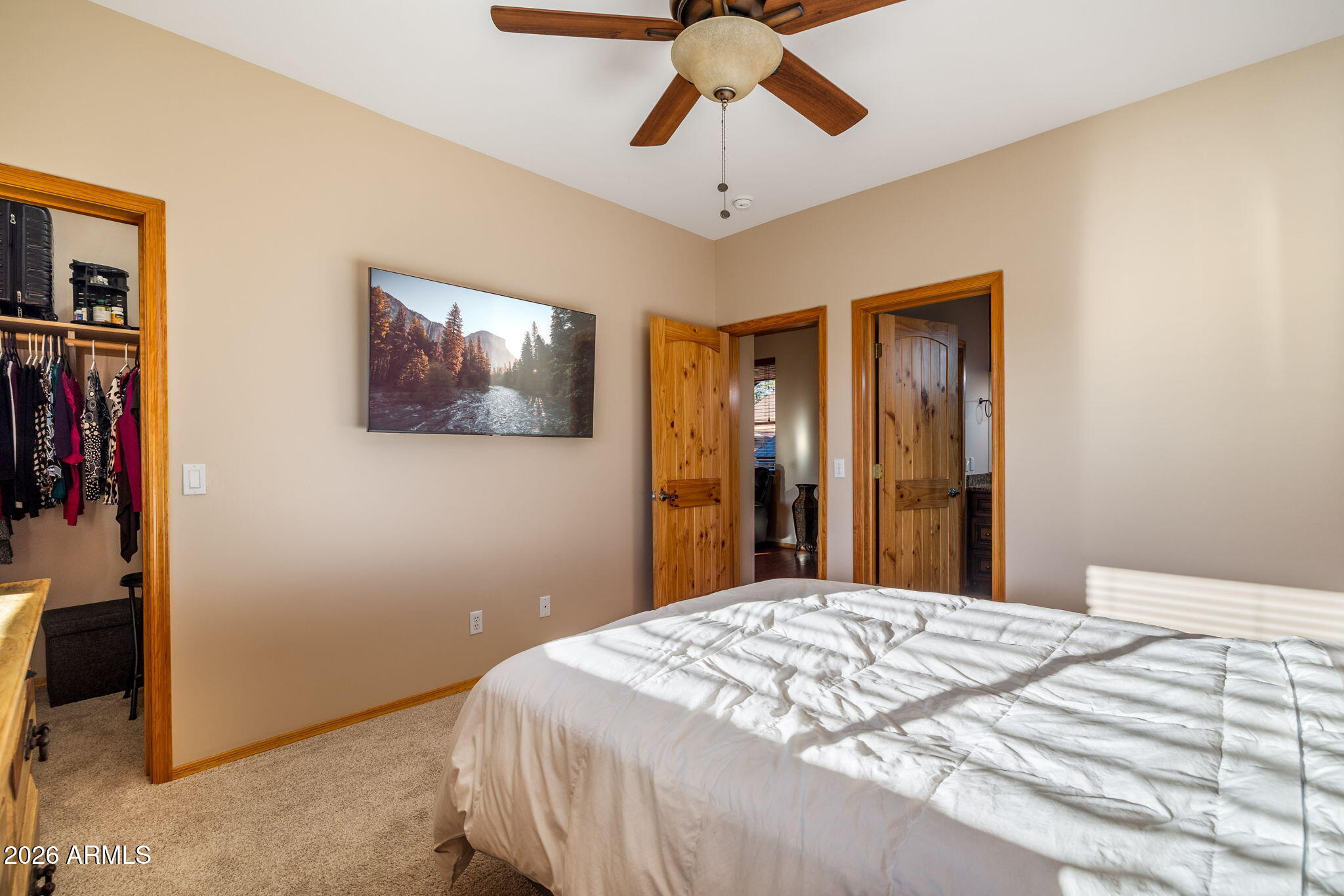 BUCKSKIN ARTISTS COMMUNITY - Residential