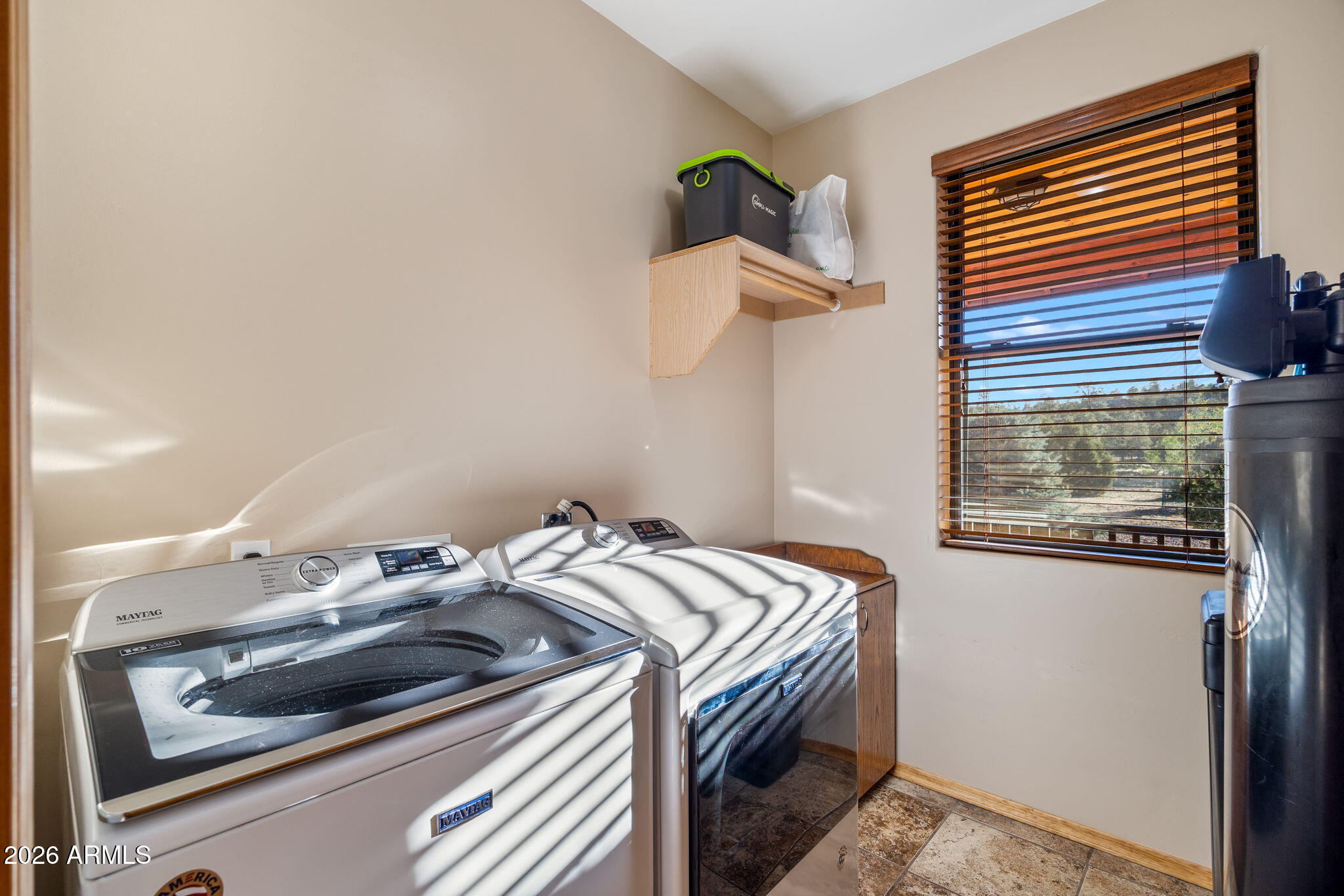 BUCKSKIN ARTISTS COMMUNITY - Residential