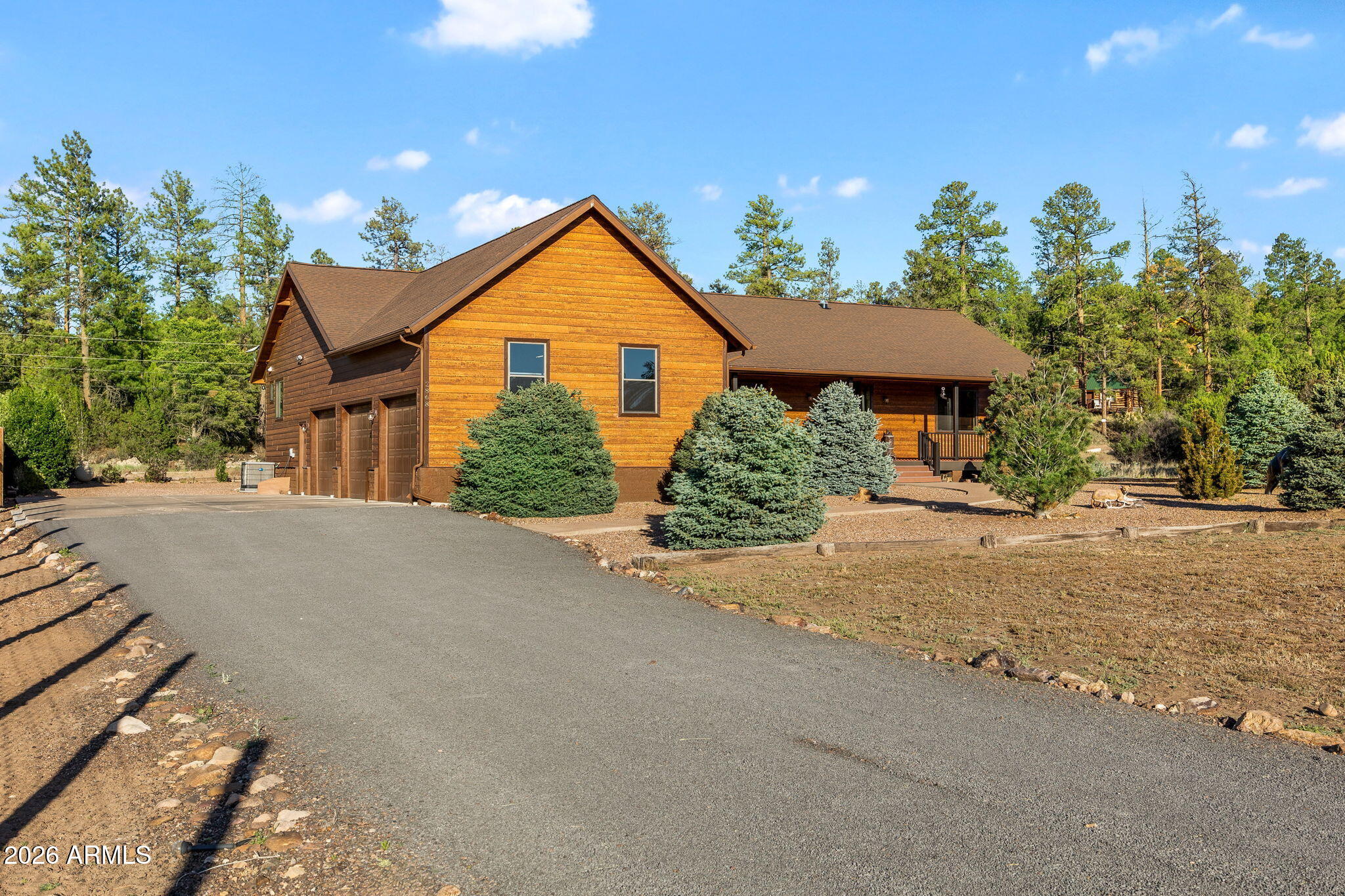 BUCKSKIN ARTISTS COMMUNITY - Residential