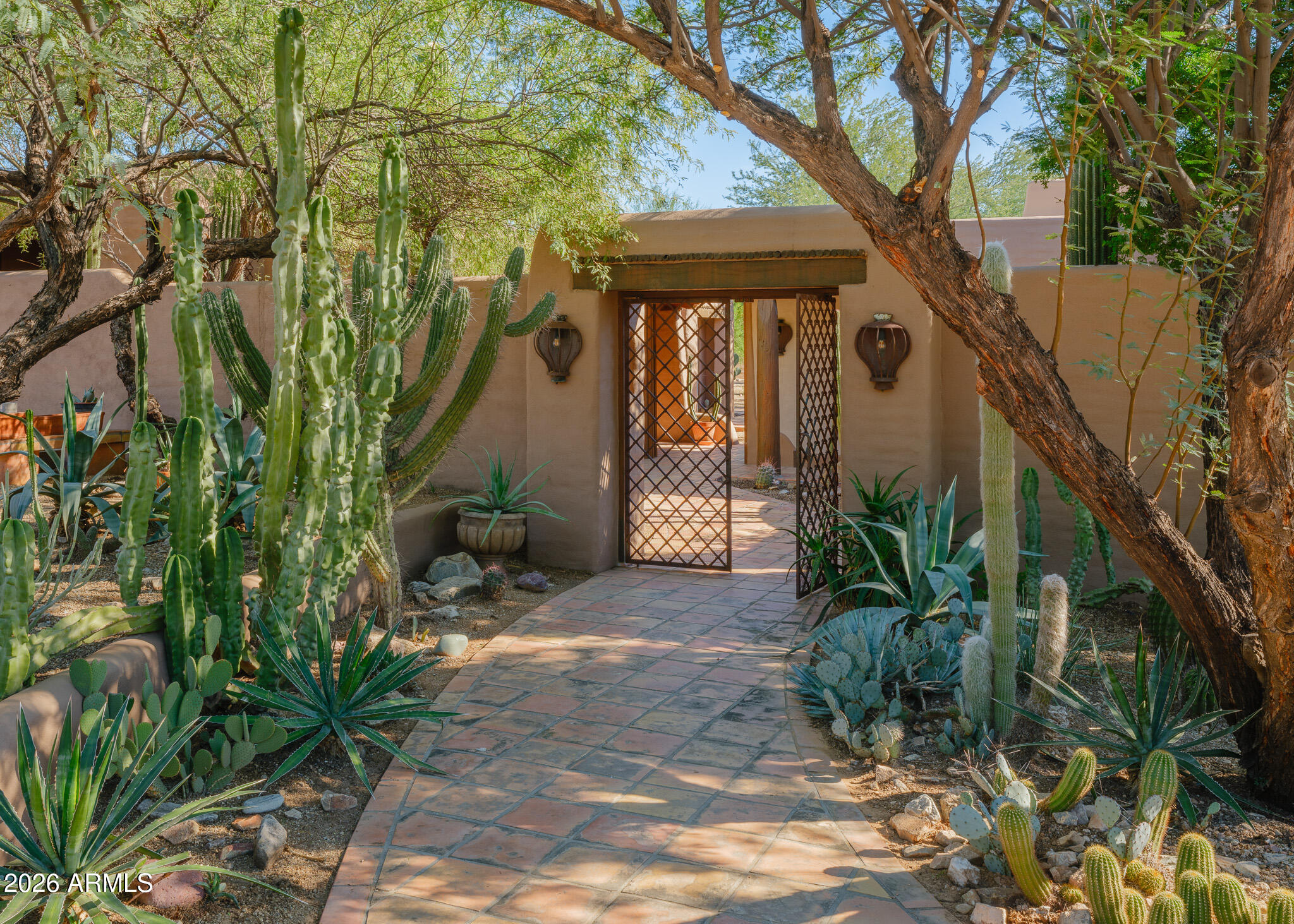 OLD ADOBE 2 - Residential