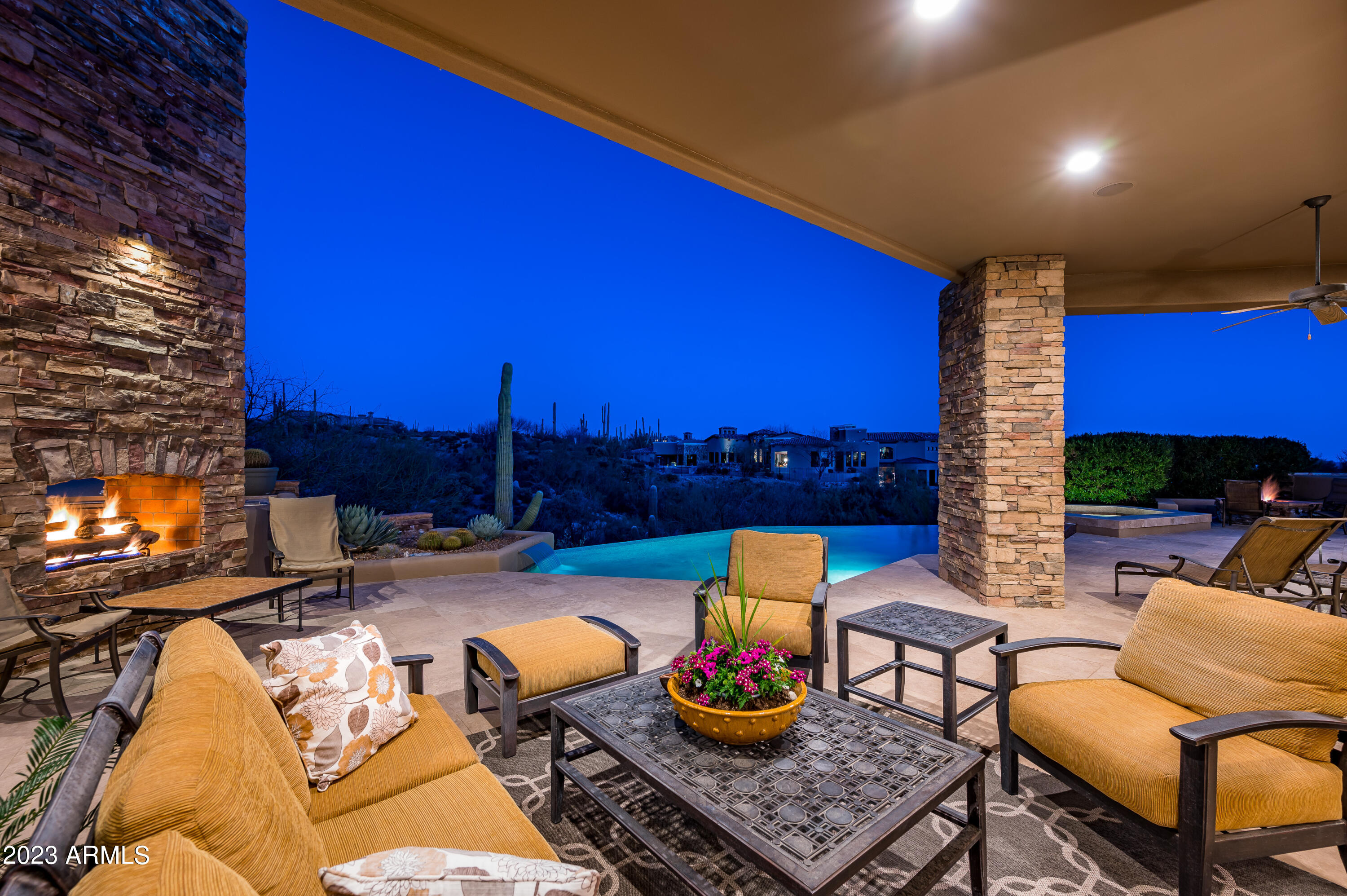 DESERT MOUNTAIN - Residential