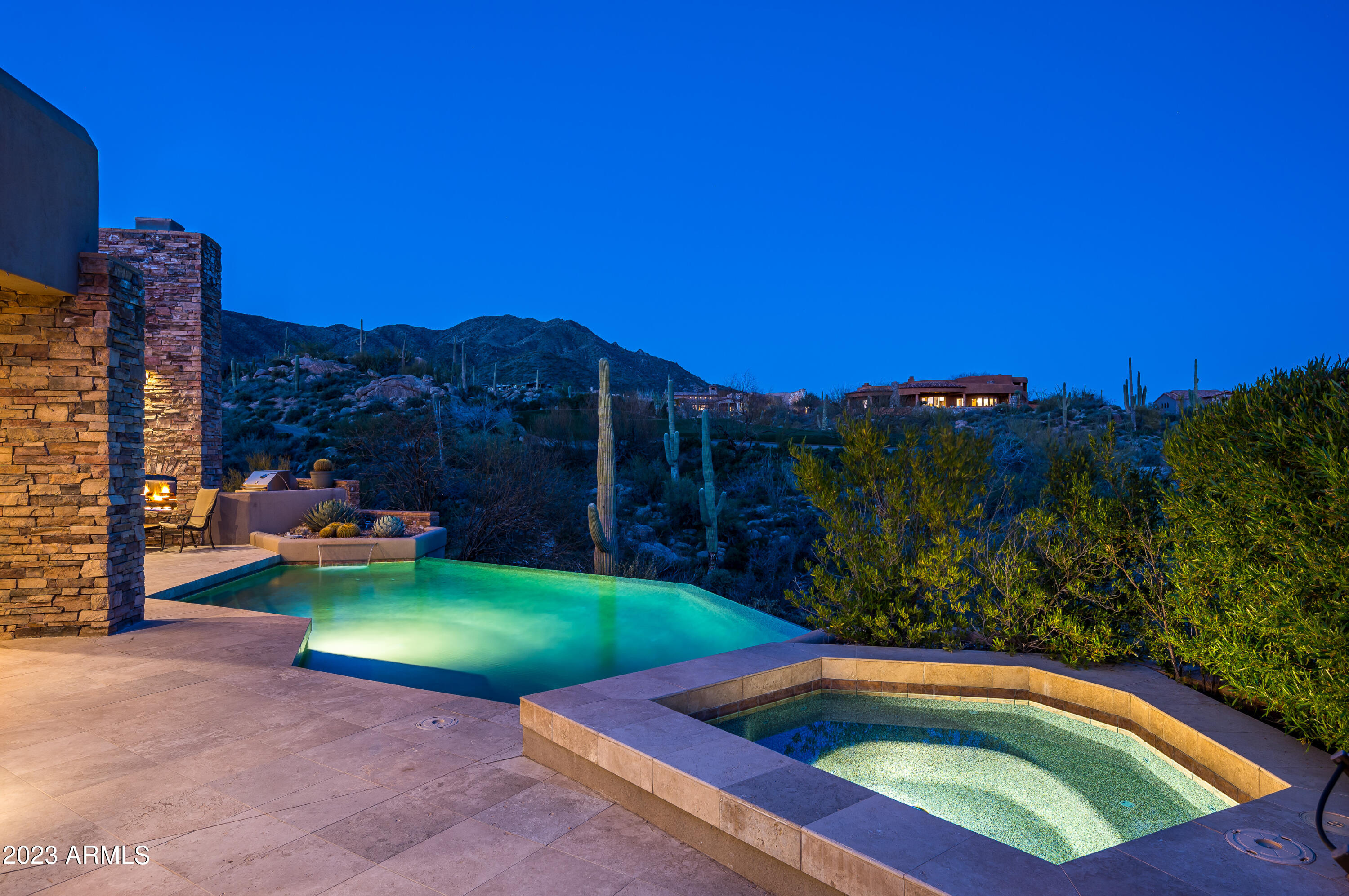 DESERT MOUNTAIN - Residential