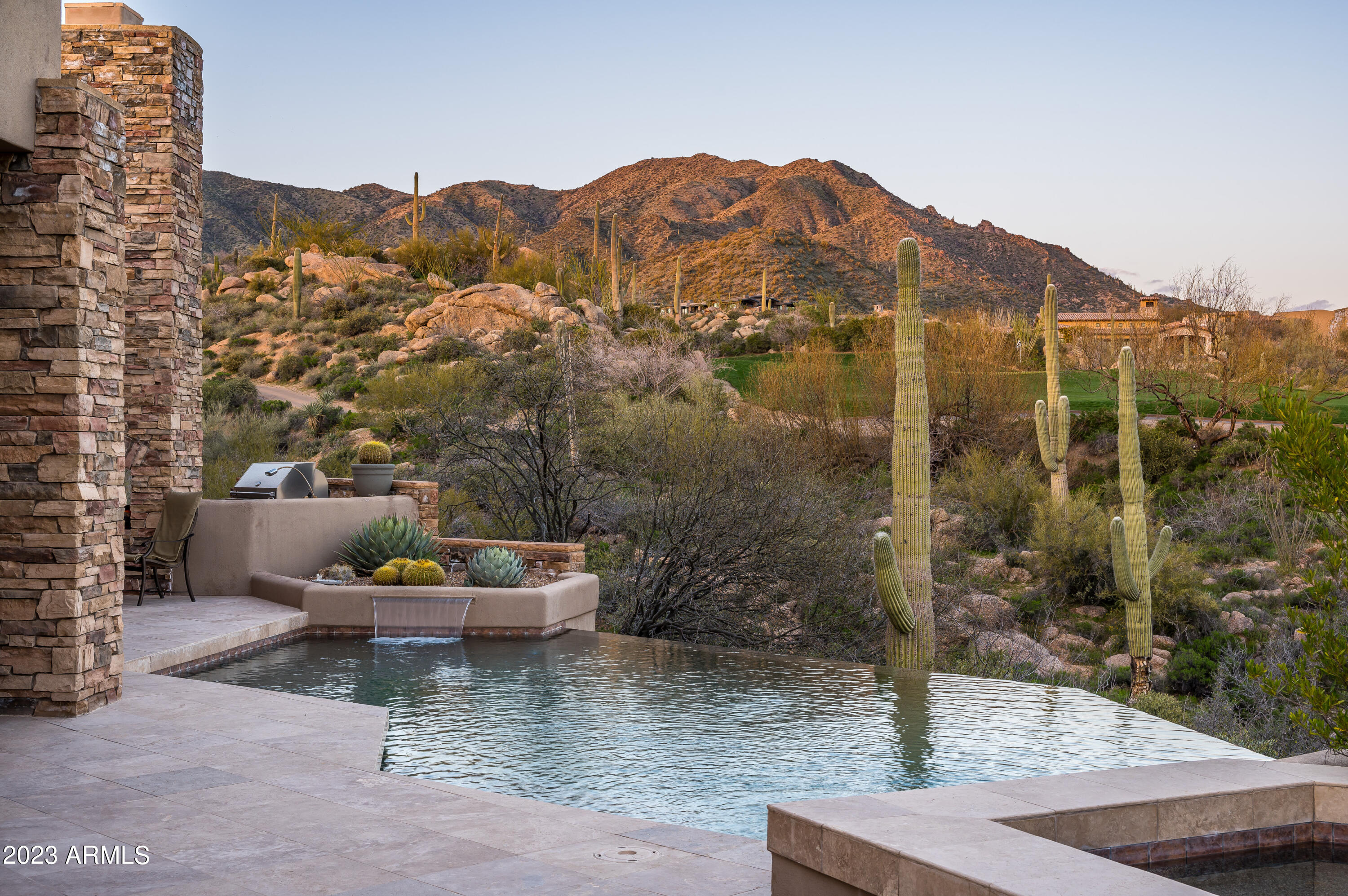 DESERT MOUNTAIN - Residential