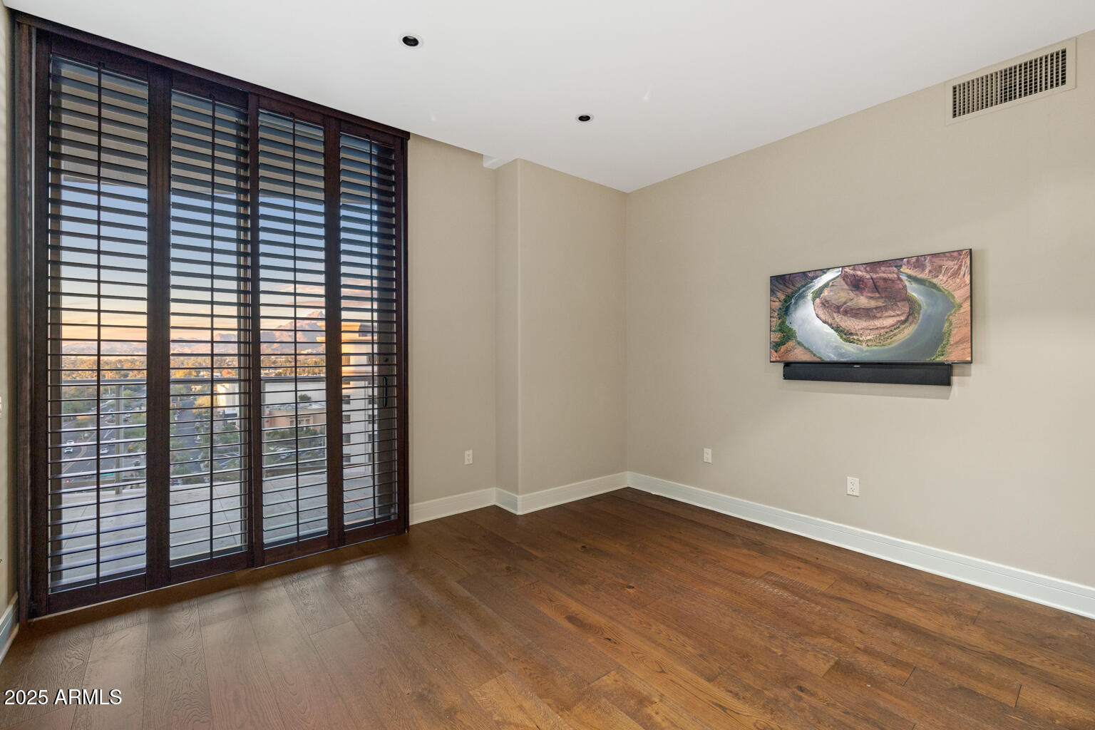 ESPLANADE PLACE CONDOMINIUM AMD - Residential