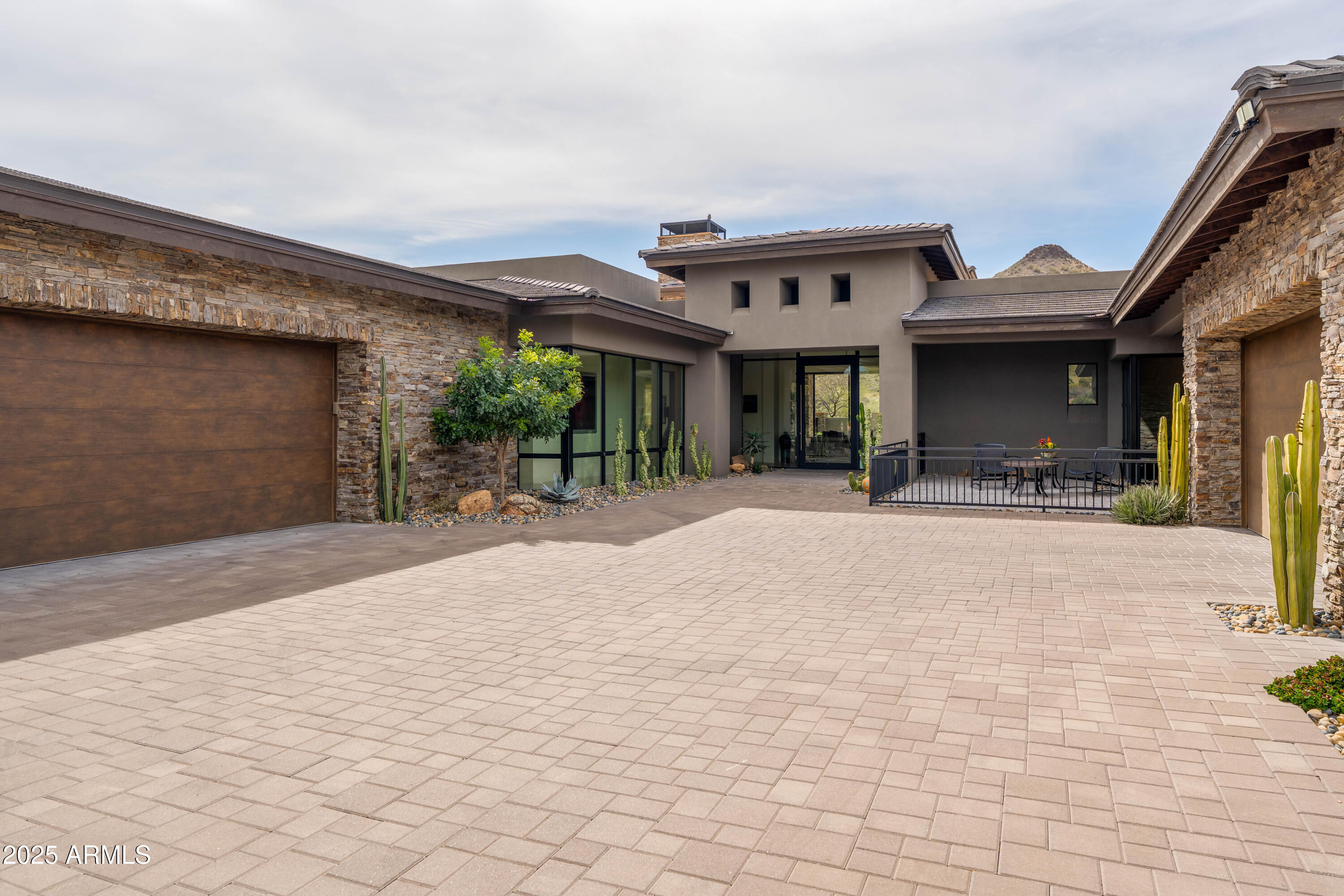 DESERT MOUNTAIN - Residential
