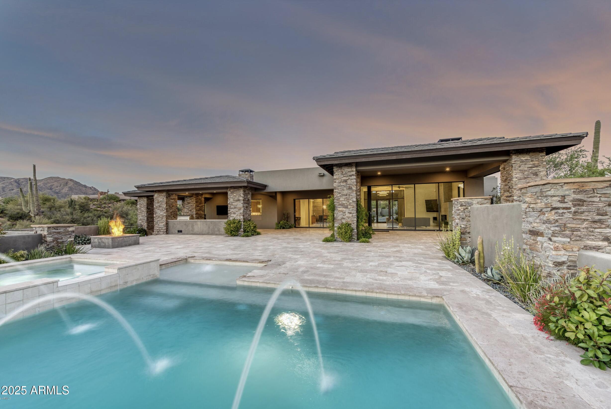 DESERT MOUNTAIN - Residential