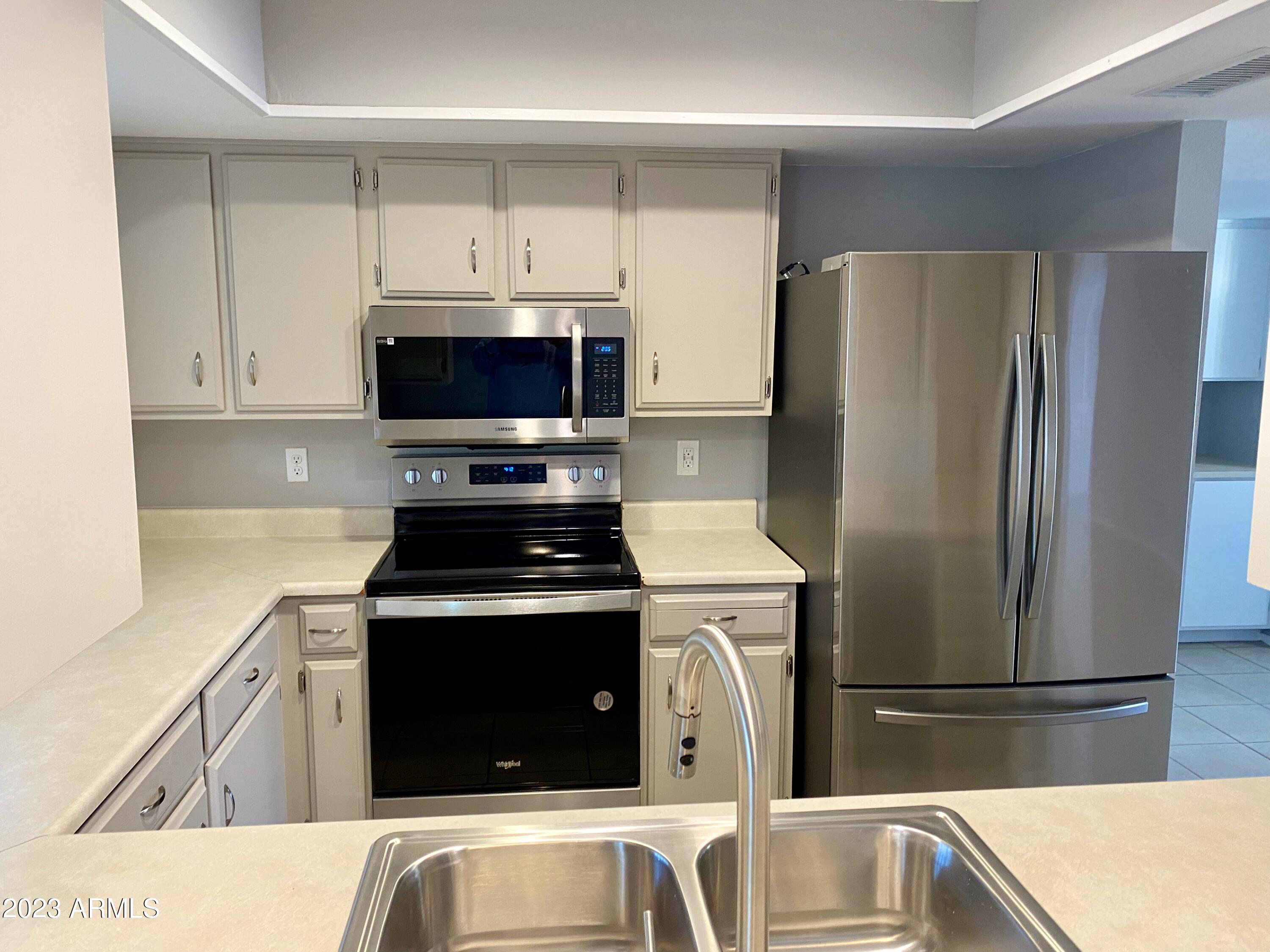 DEERVIEW UNIT 19 - Residential Lease